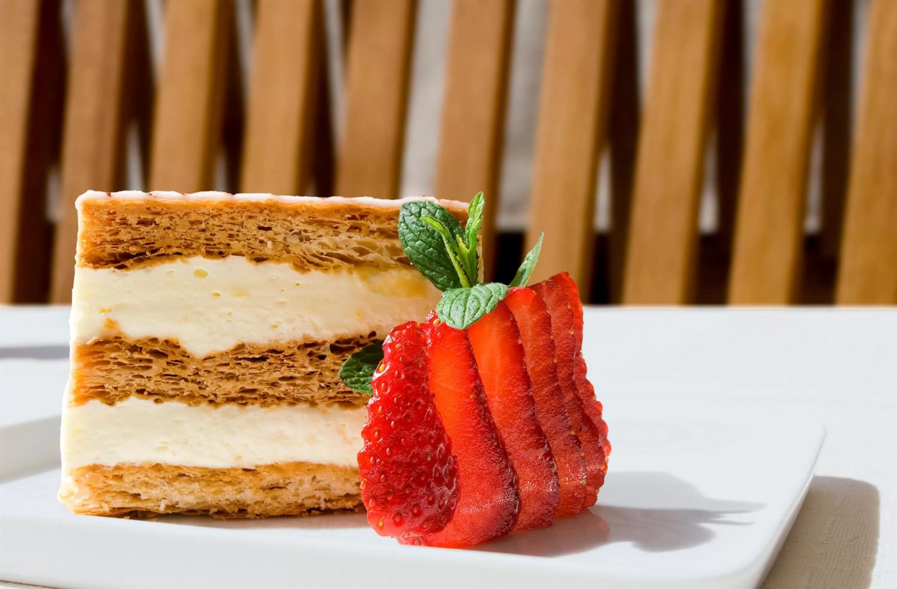 Food and drinks, Food in Hotel National