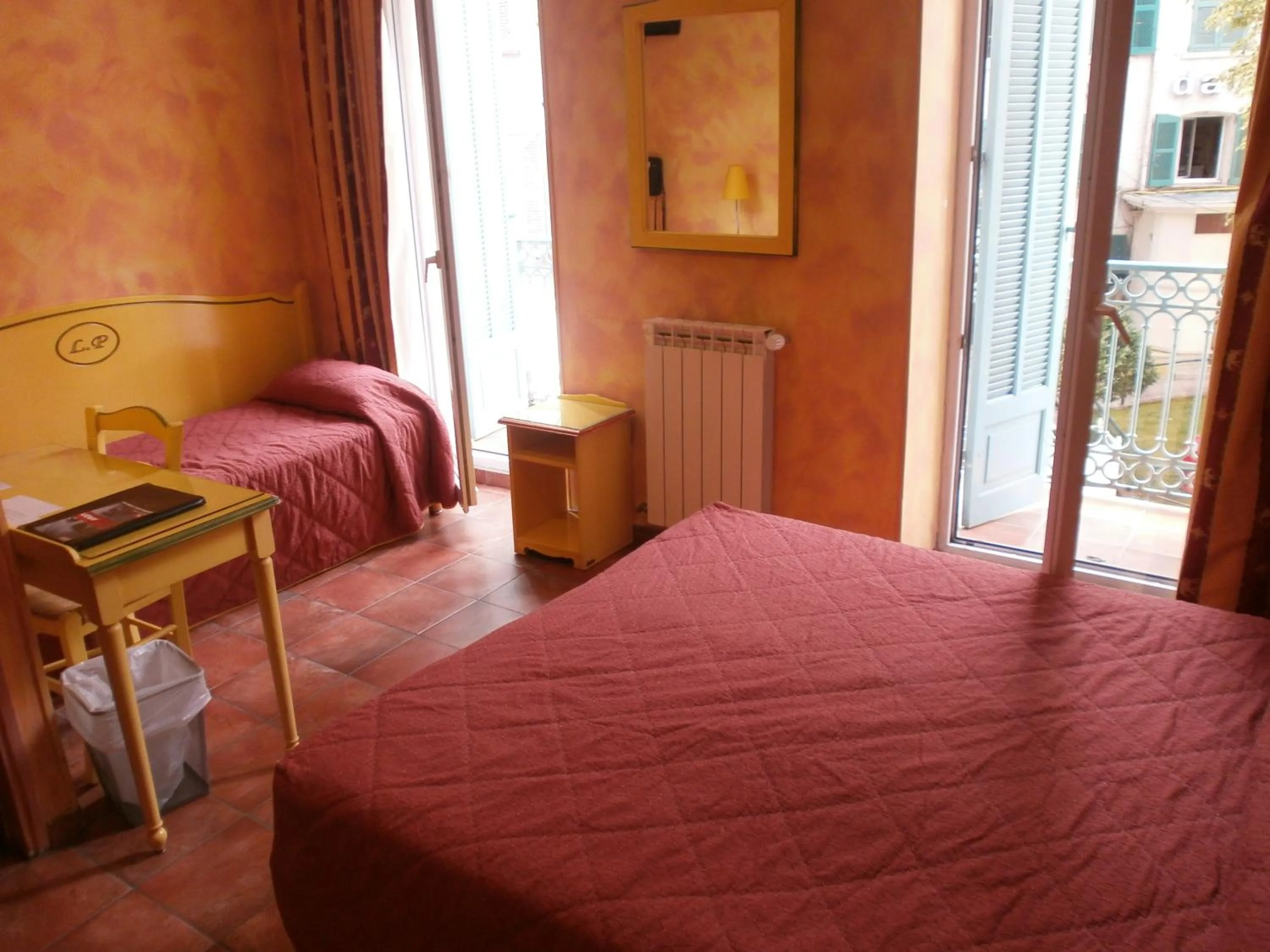 Bed in Little Palace