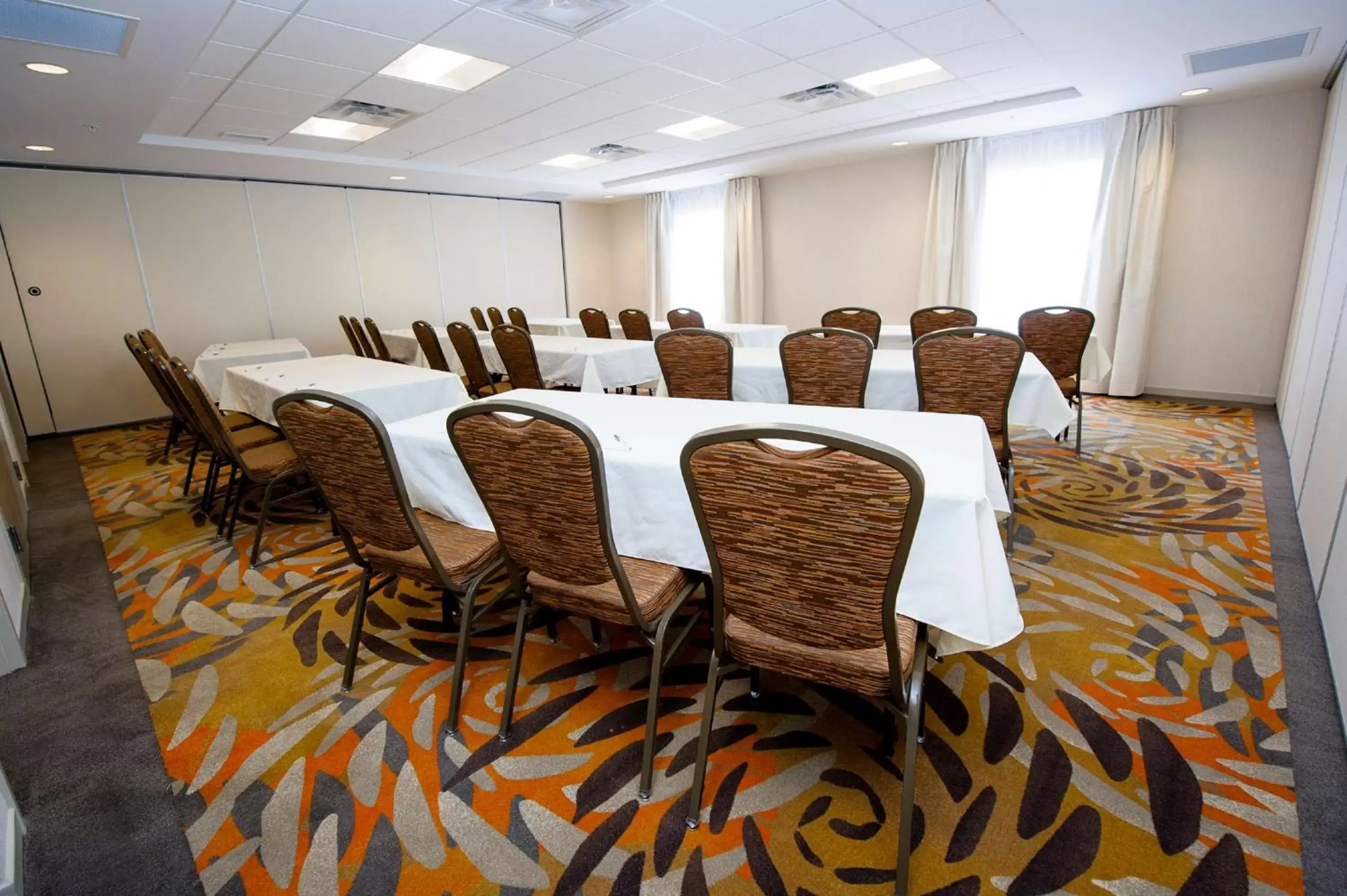 Meeting/conference room in Hampton Inn & Suites Truro, NS