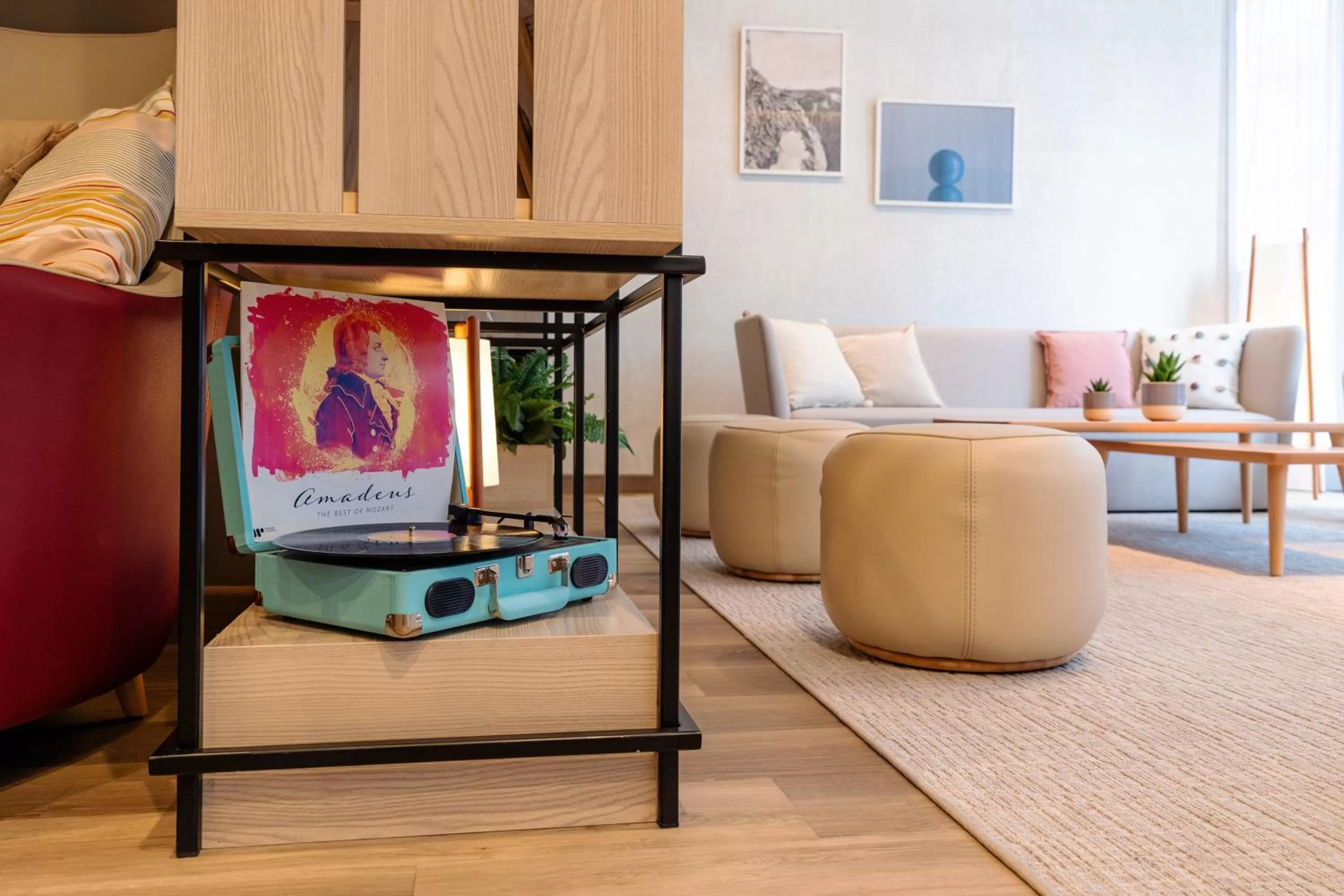 Lobby or reception in IntercityHotel Wien