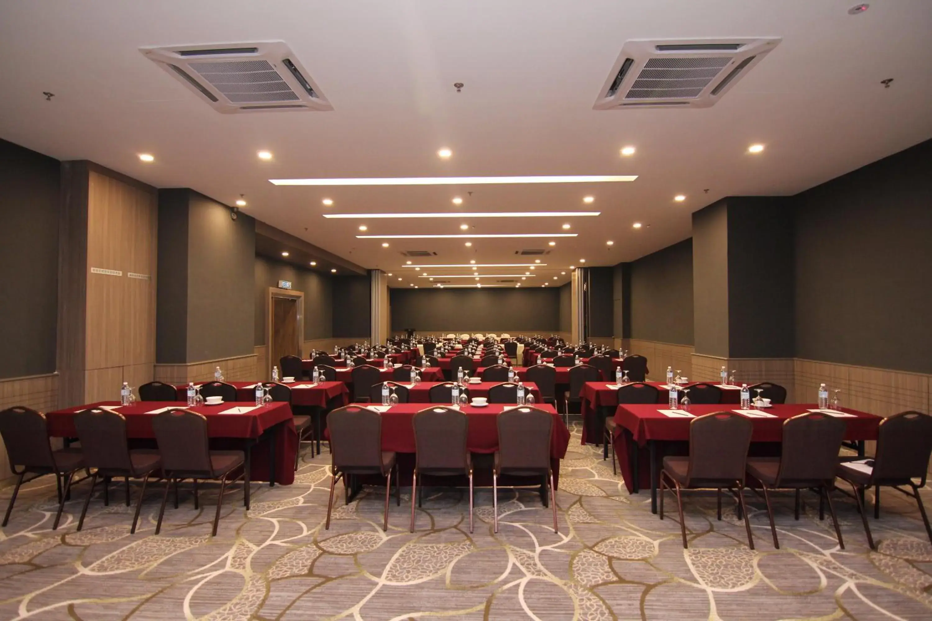 Banquet/Function facilities in Nexus Business Suite Hotel