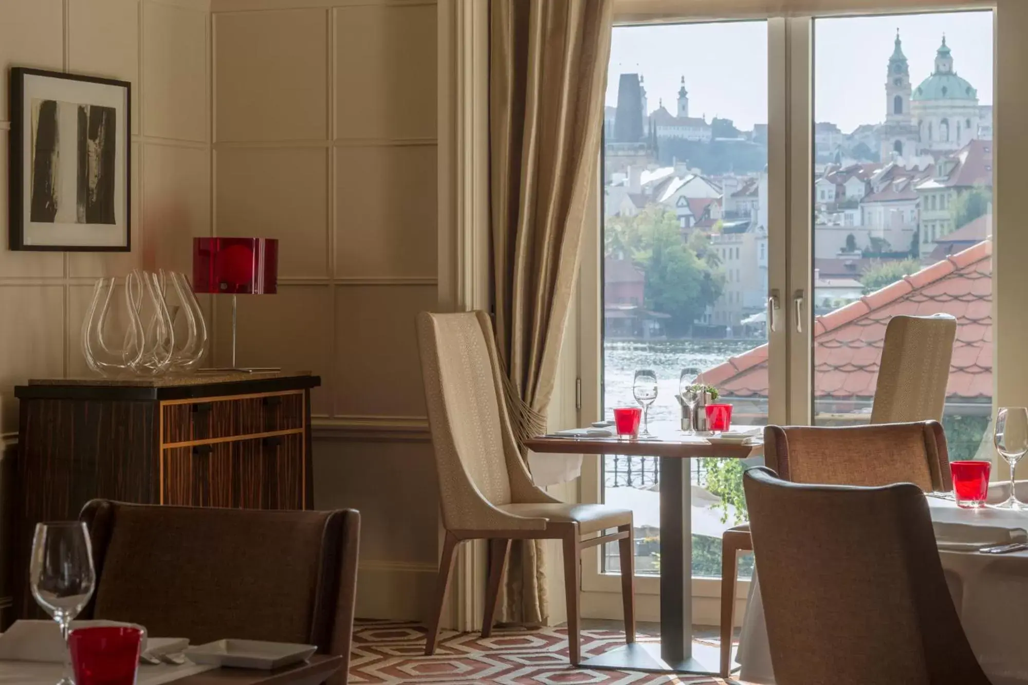 Restaurant/places to eat in Four Seasons Hotel Prague