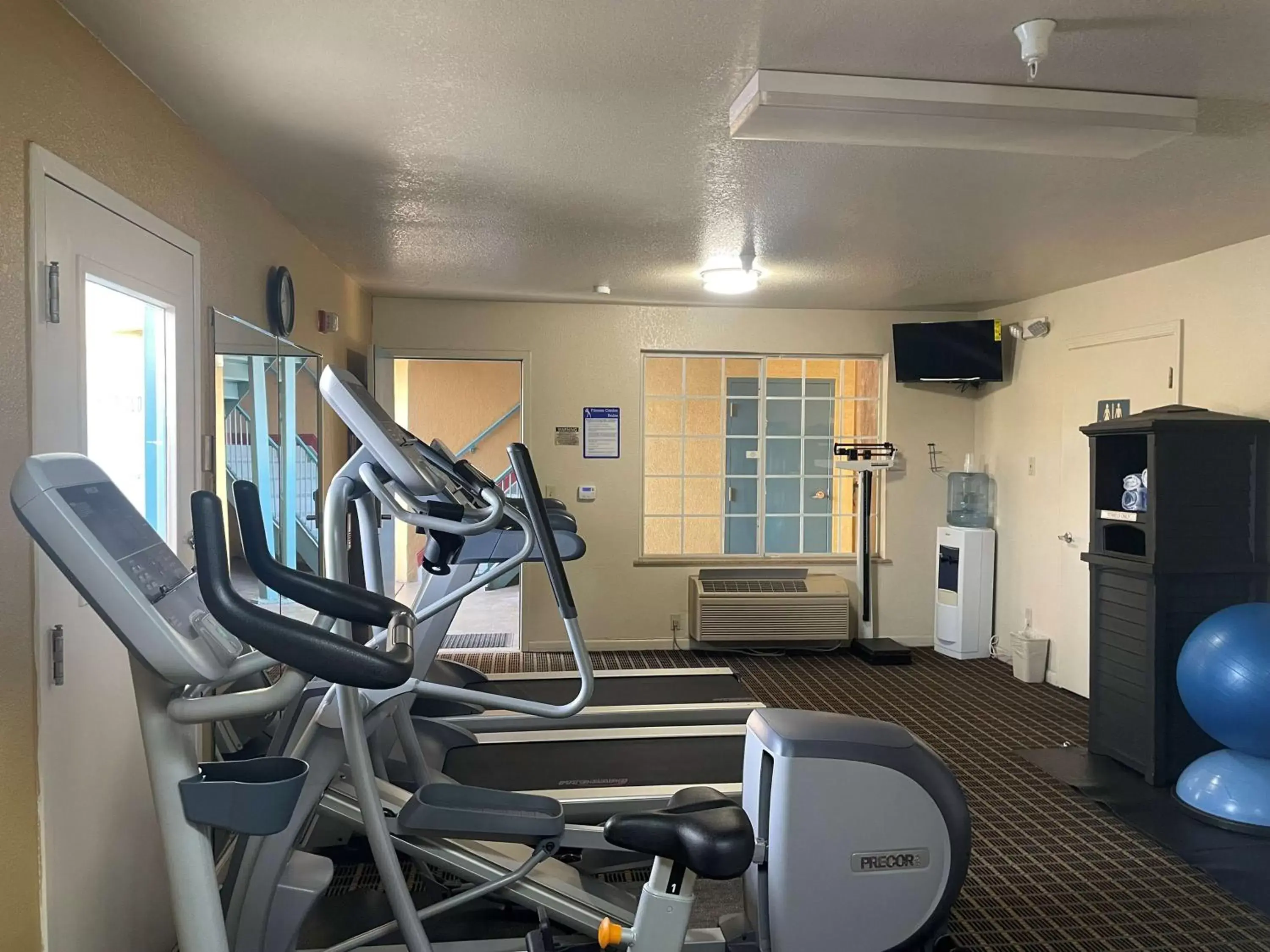 Fitness centre/facilities, Fitness Center/Facilities in SureStayPlus Hotel by Best Western San Jose Central City