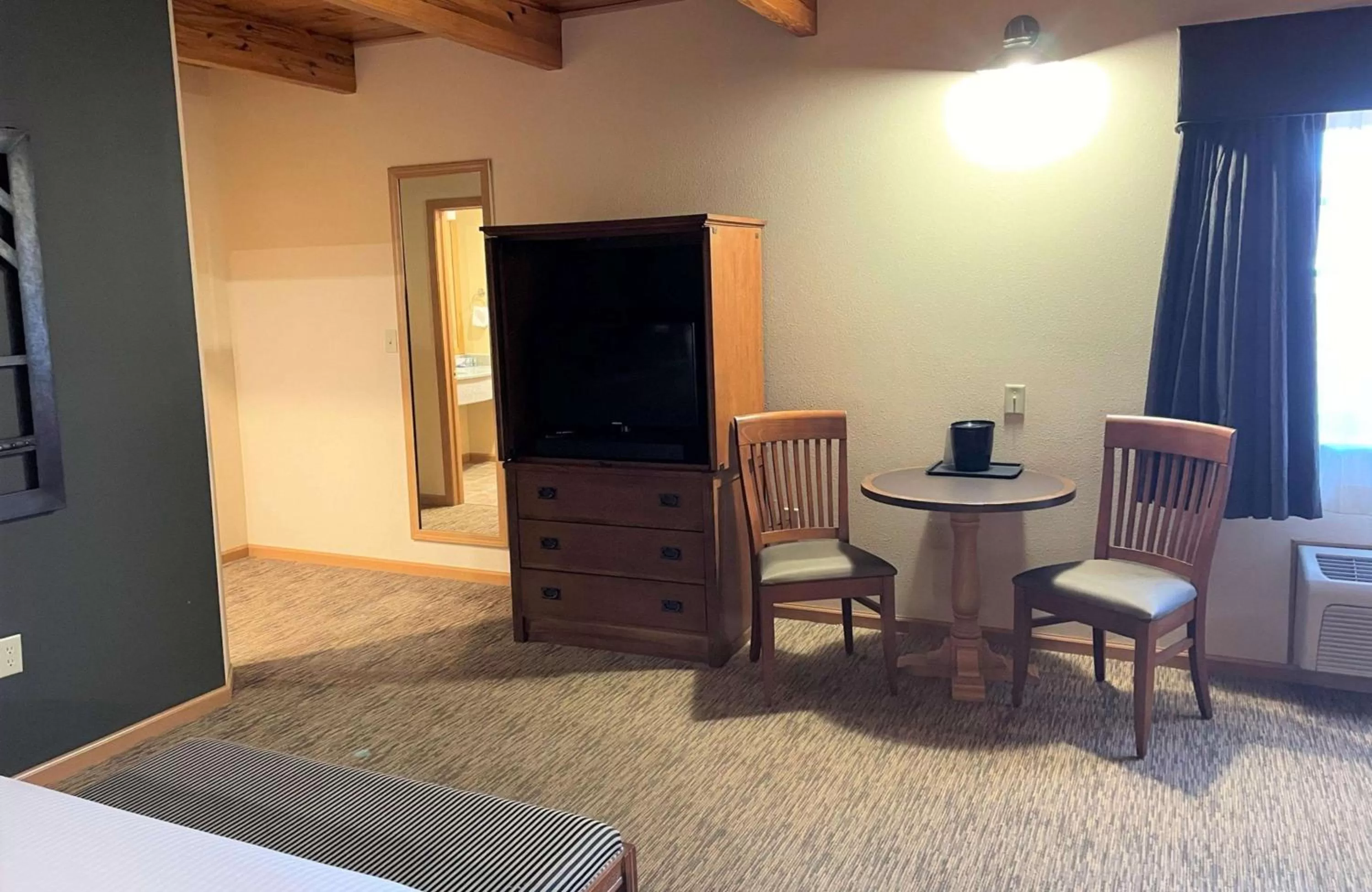 Bedroom in Best Western Starlite Village