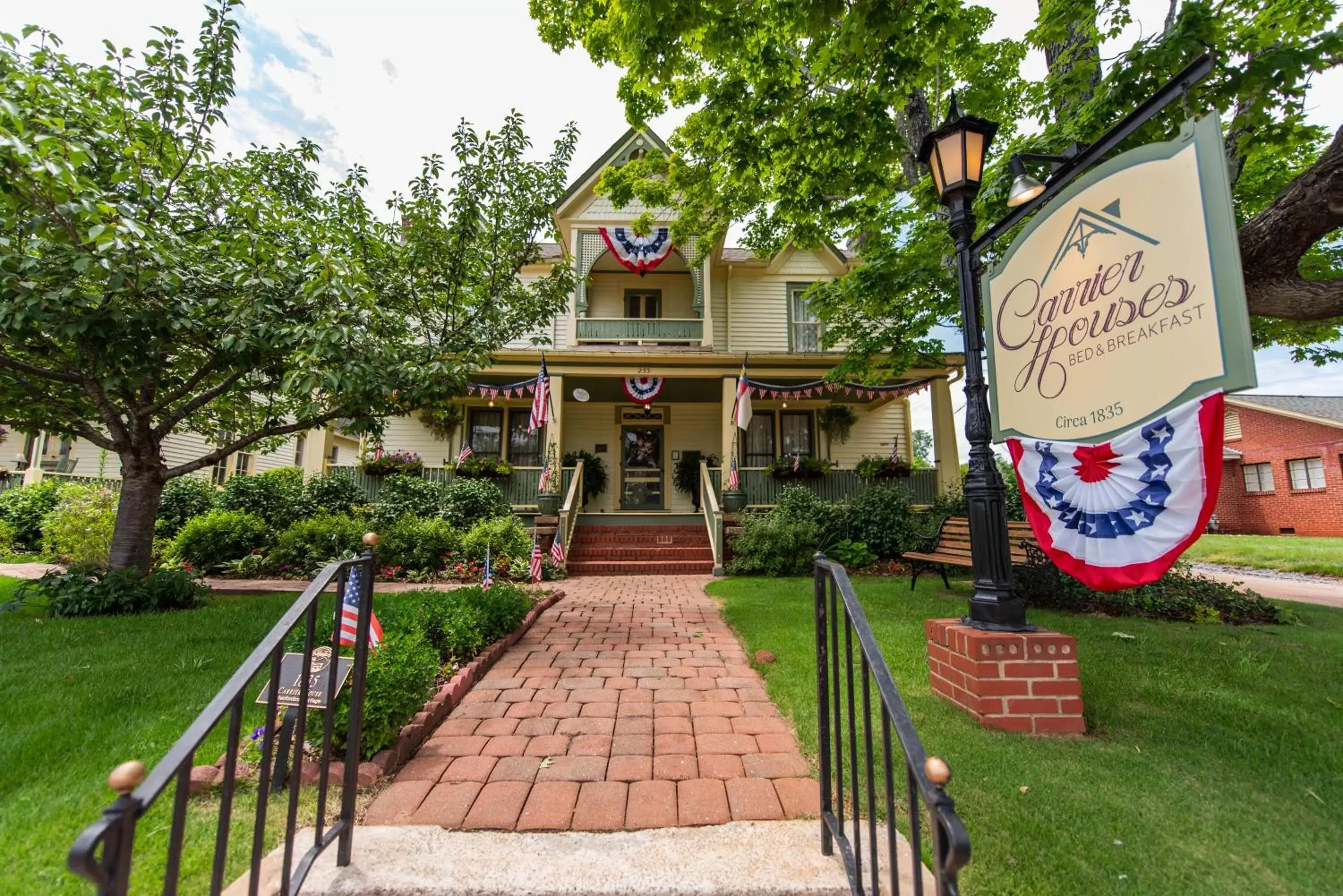 Property Building in Carrier Houses Bed & Breakfast