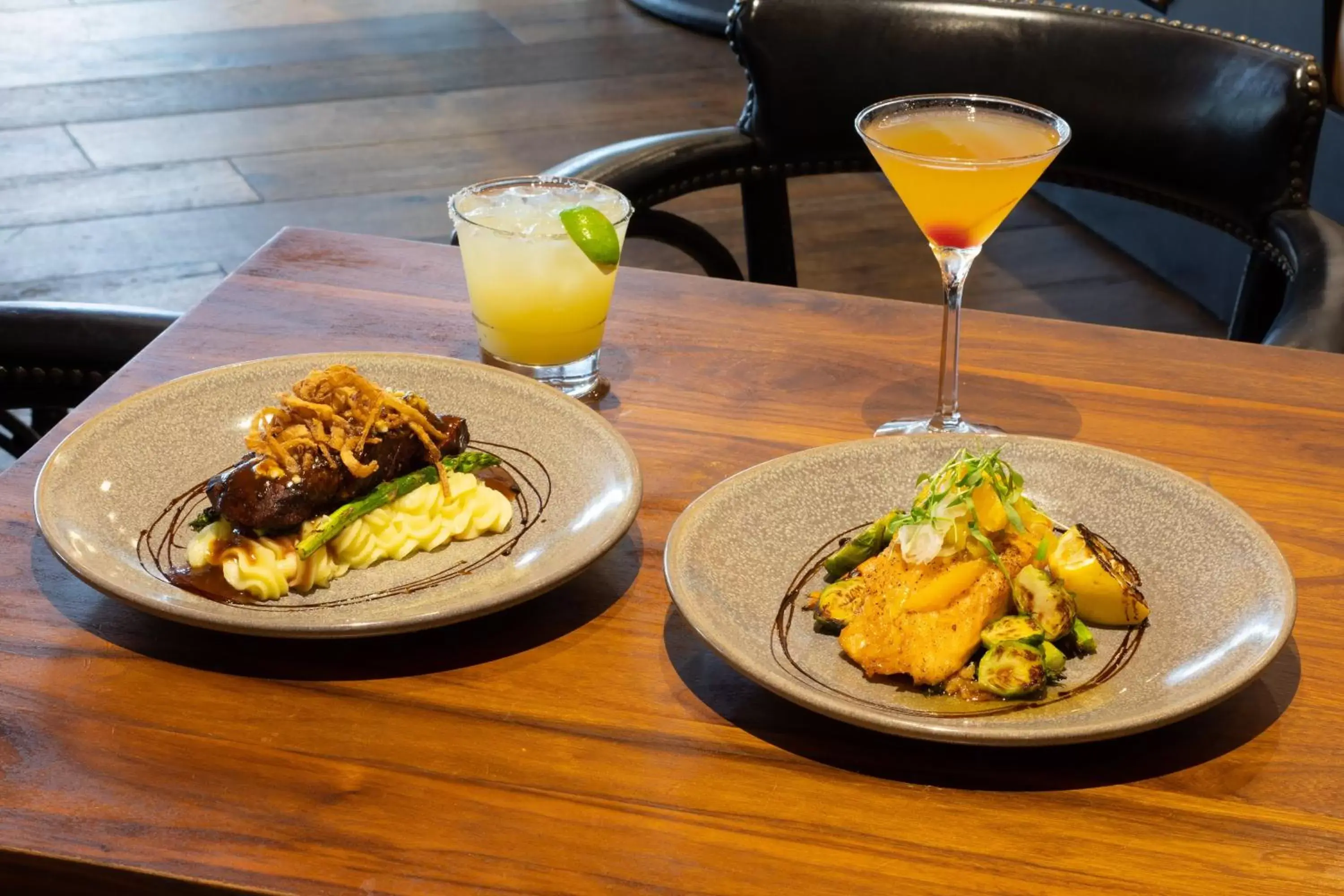 Restaurant/places to eat in Crowne Plaza Costa Mesa Orange County by IHG Restaurant/places to eat in Crowne Plaza Costa Mesa Orange County by IHG