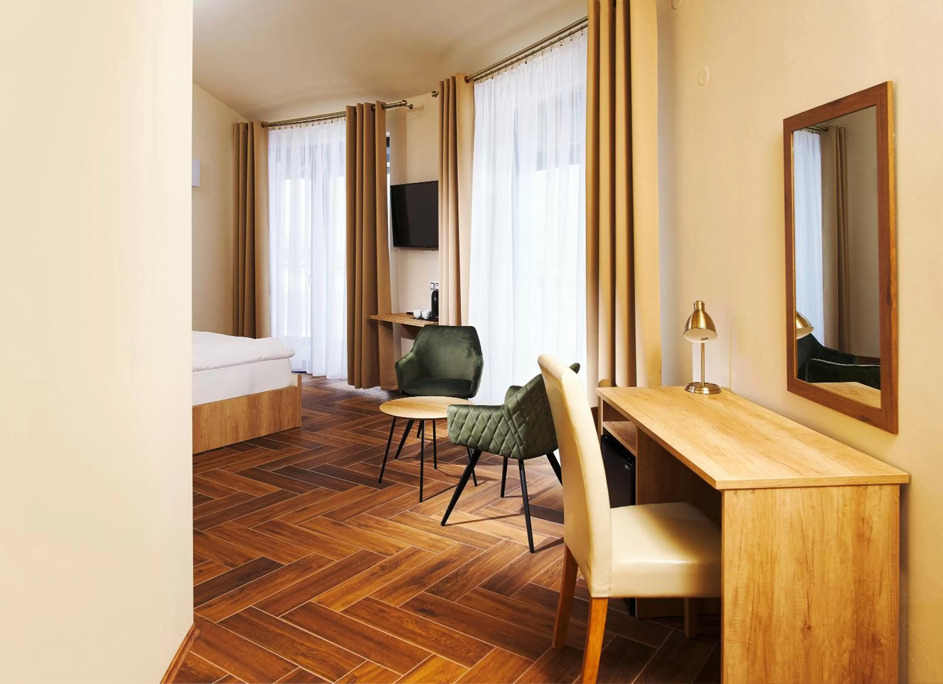 TV/Entertainment Center in Hotel Dymník