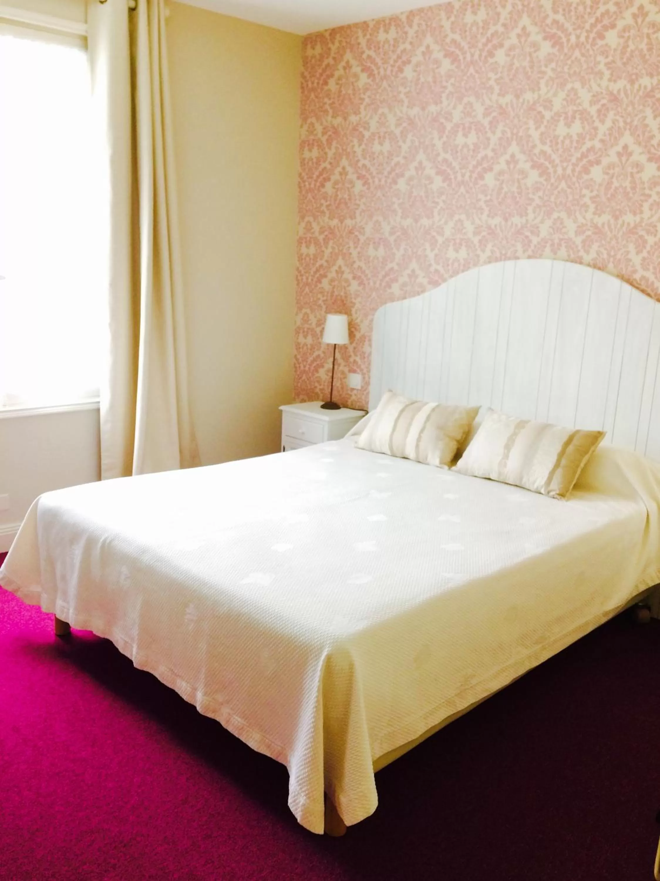 Bed in Hôtel Diderot