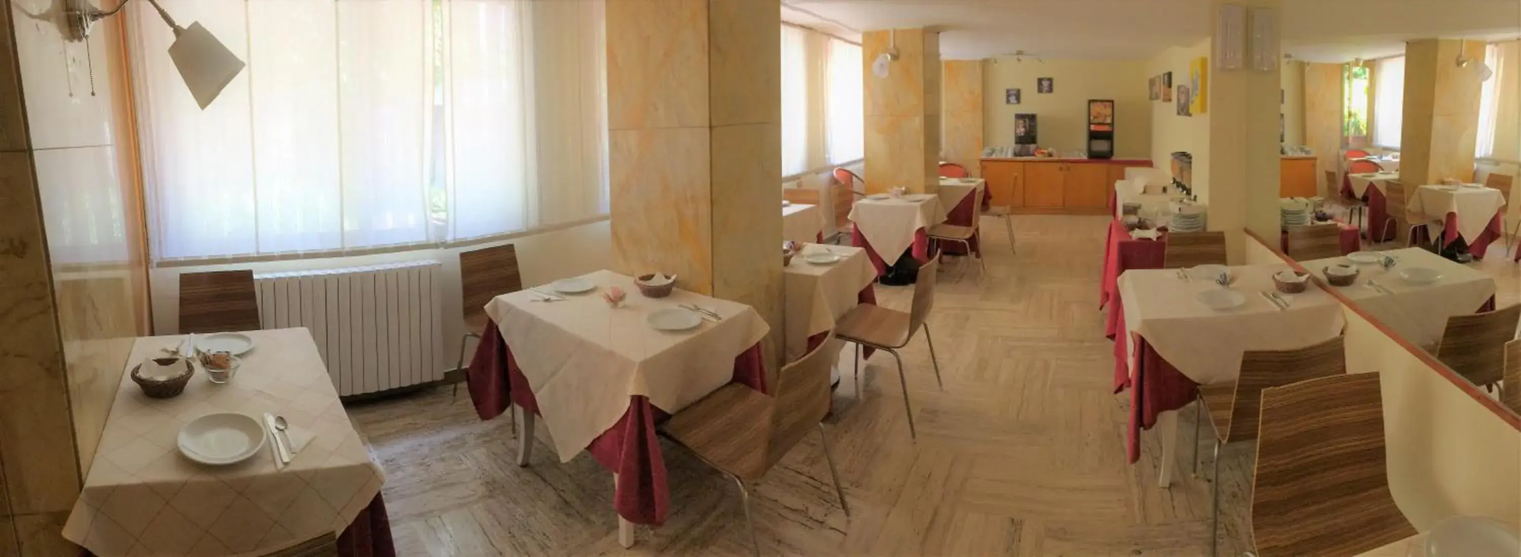 Restaurant/Places to Eat in Hotel Città Studi