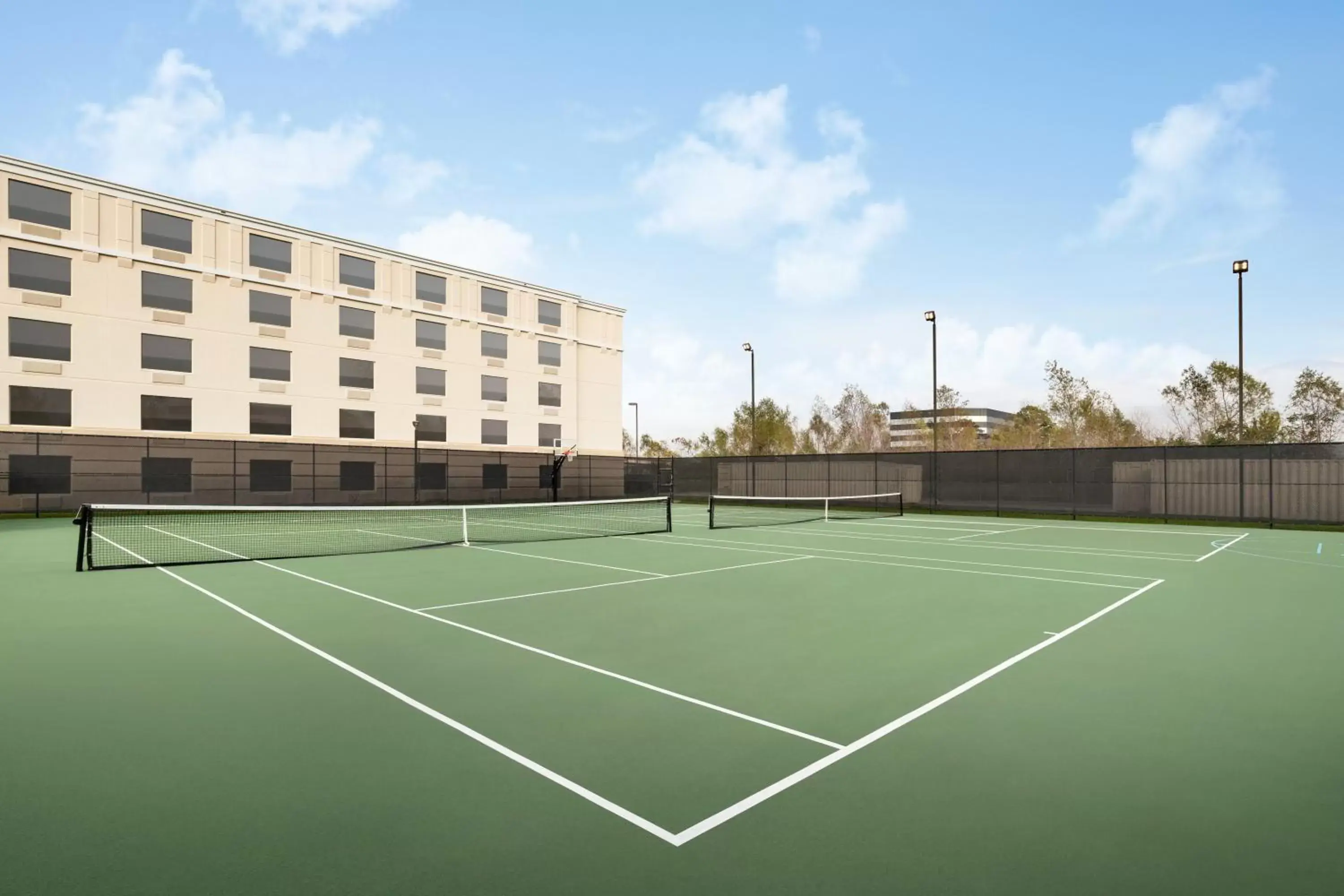 Fitness centre/facilities, Tennis/Squash in Holiday Inn Houston Intercontinental Airport, an IHG Hotel