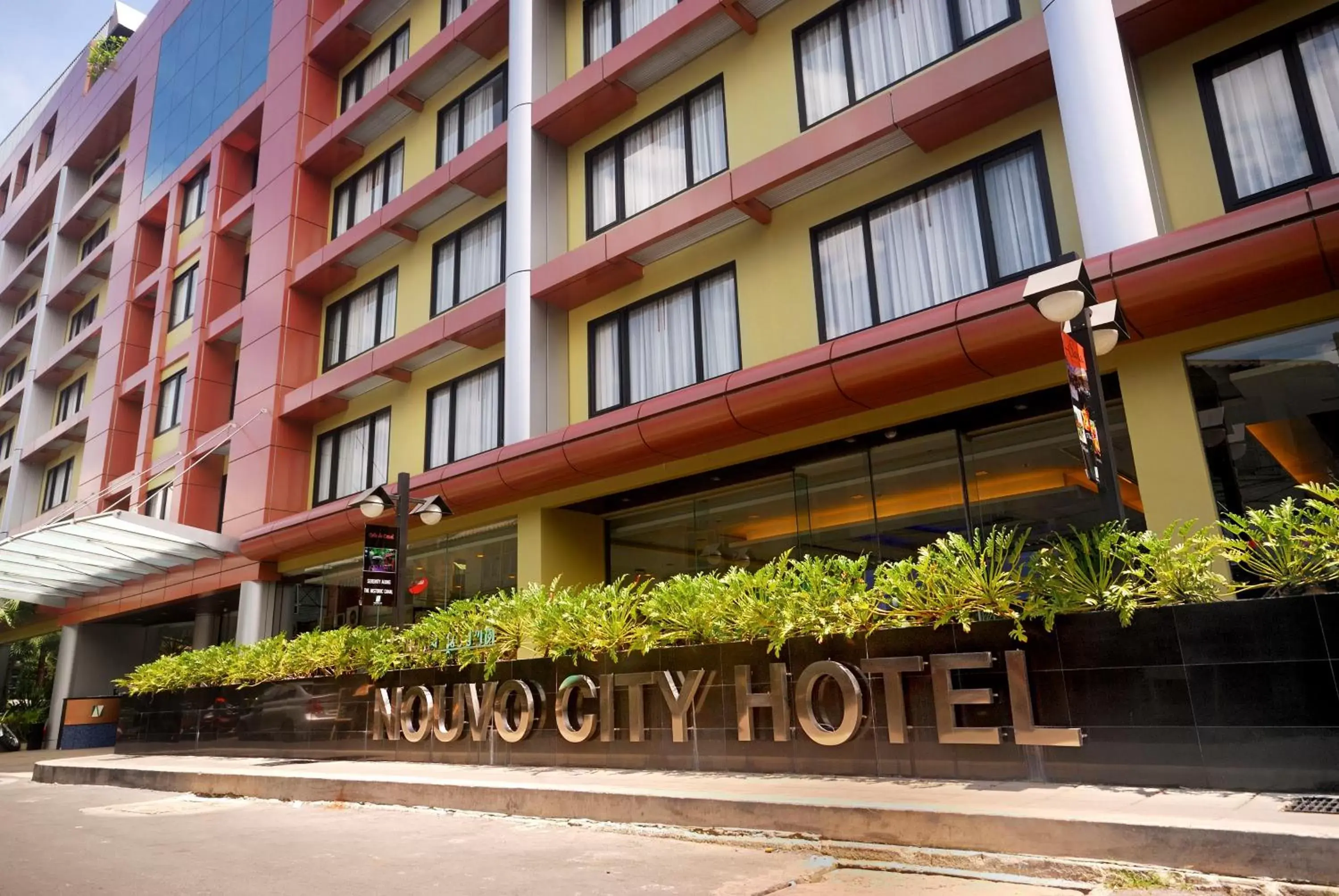 Facade/entrance, Property Logo/Sign in Nouvo City Hotel