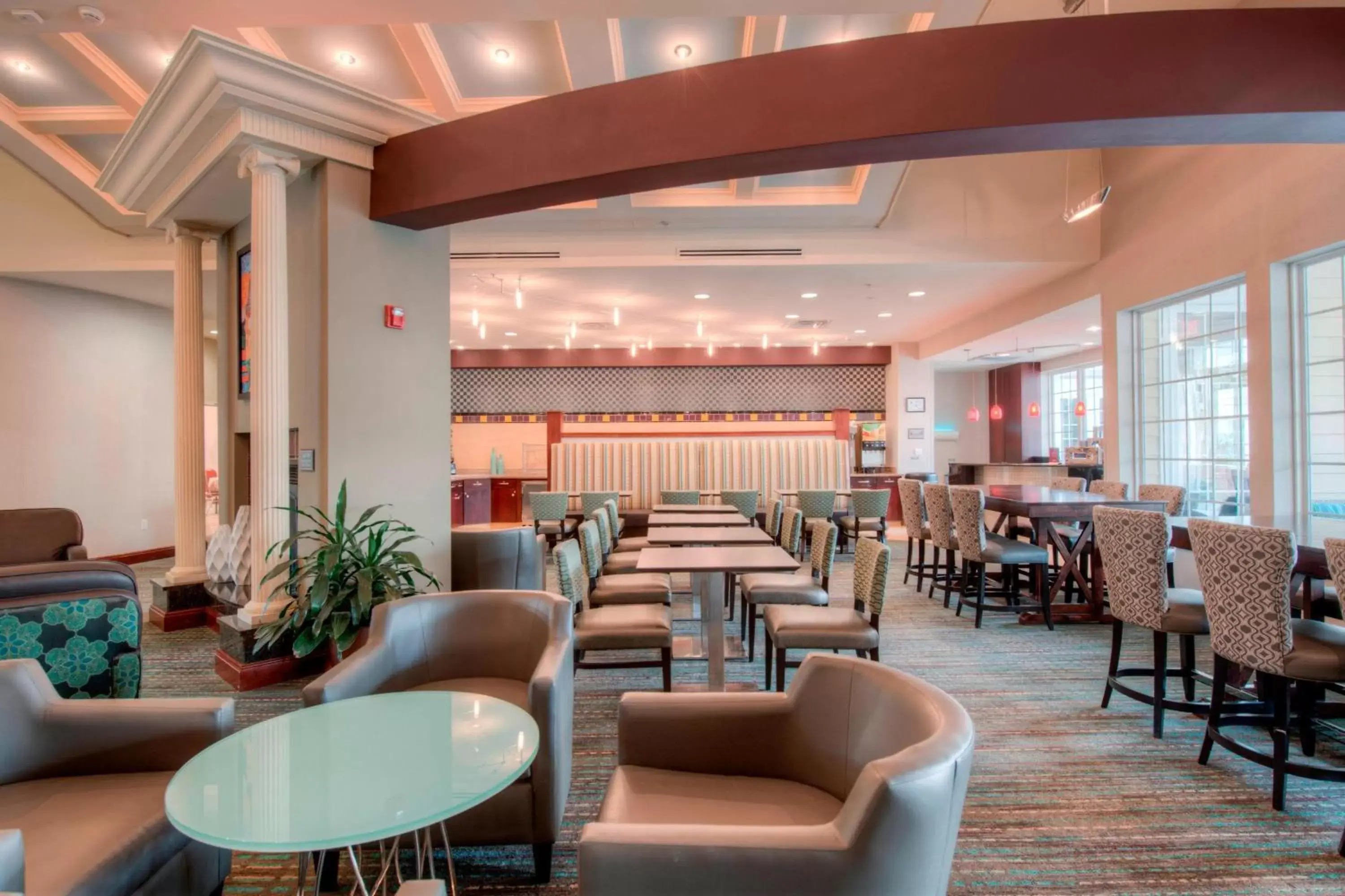 Breakfast, Lounge/Bar in Residence Inn by Marriott Chapel Hill