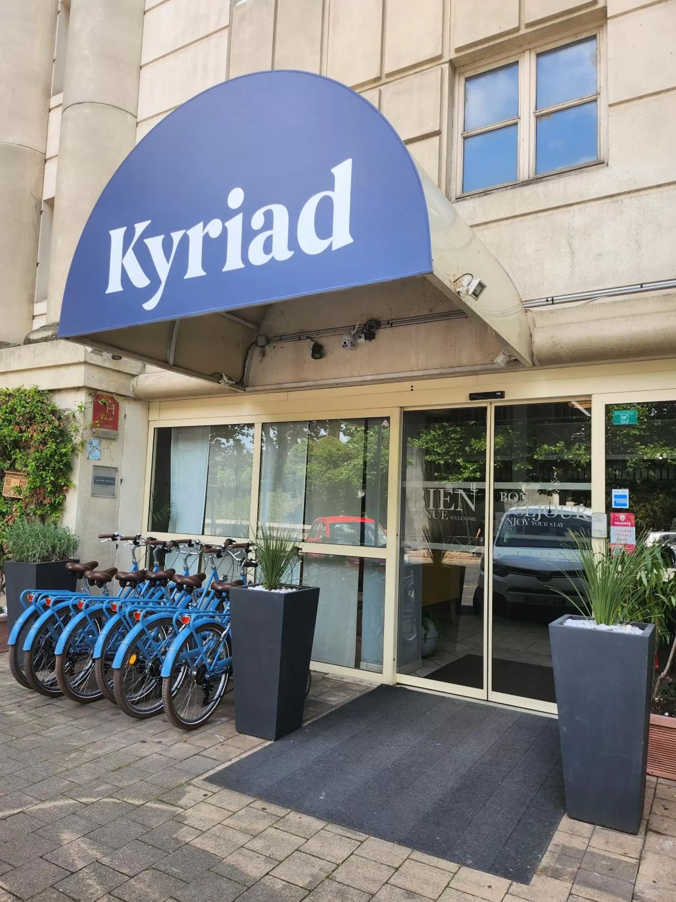 Property building in Kyriad Hotel Montpellier Centre Antigone