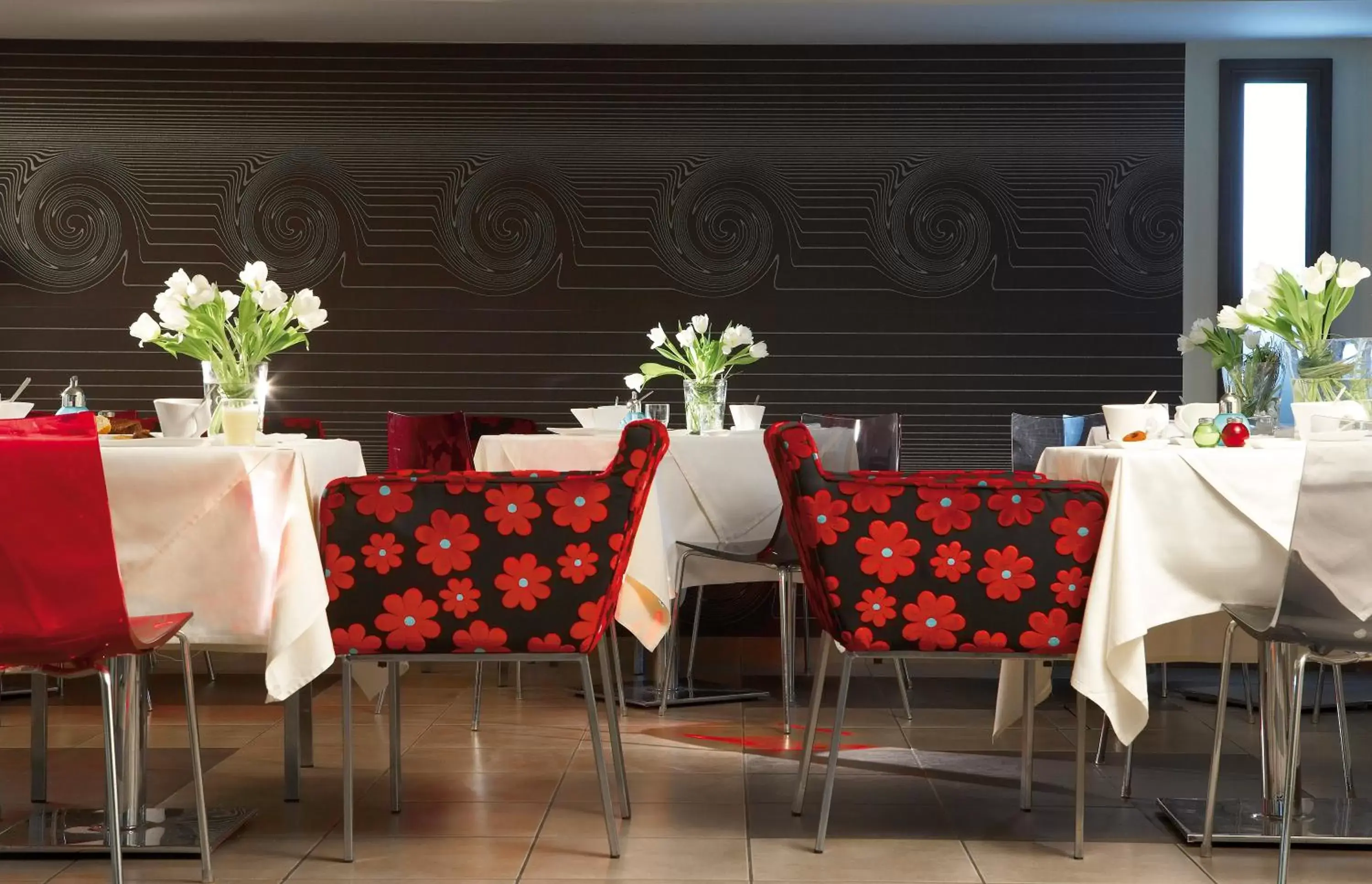 Restaurant/places to eat, Banquet Facilities in Anessis