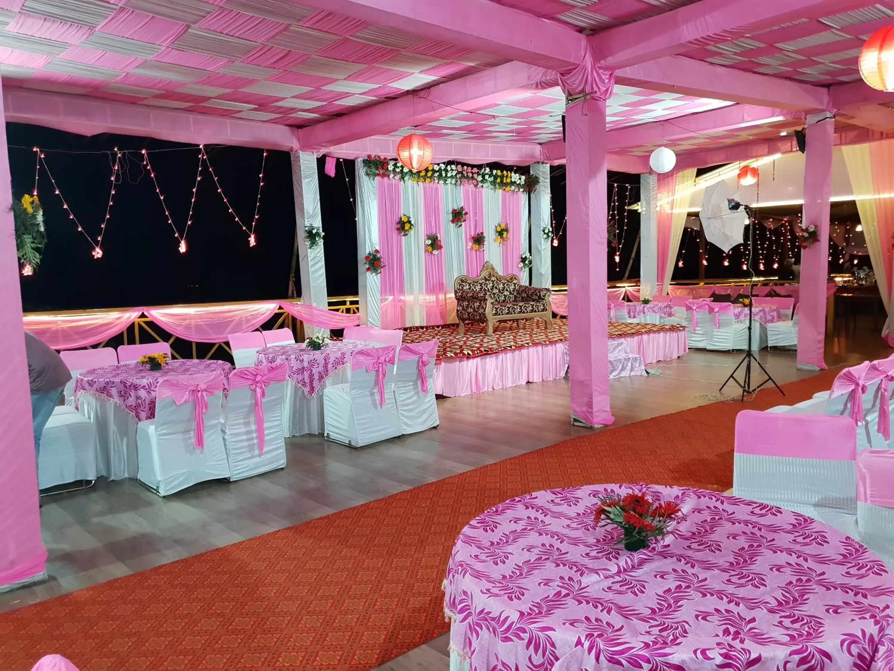 Banquet/Function facilities, Banquet Facilities in Hotel Rajpur Heights