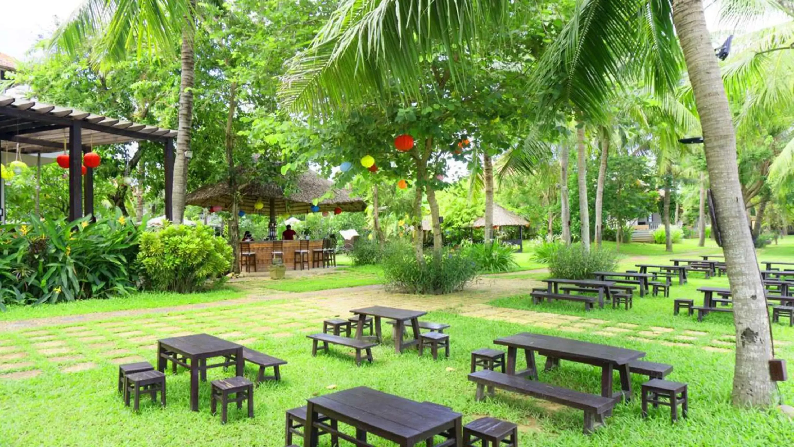 Garden view in Vinh Hung Riverside Resort & Spa