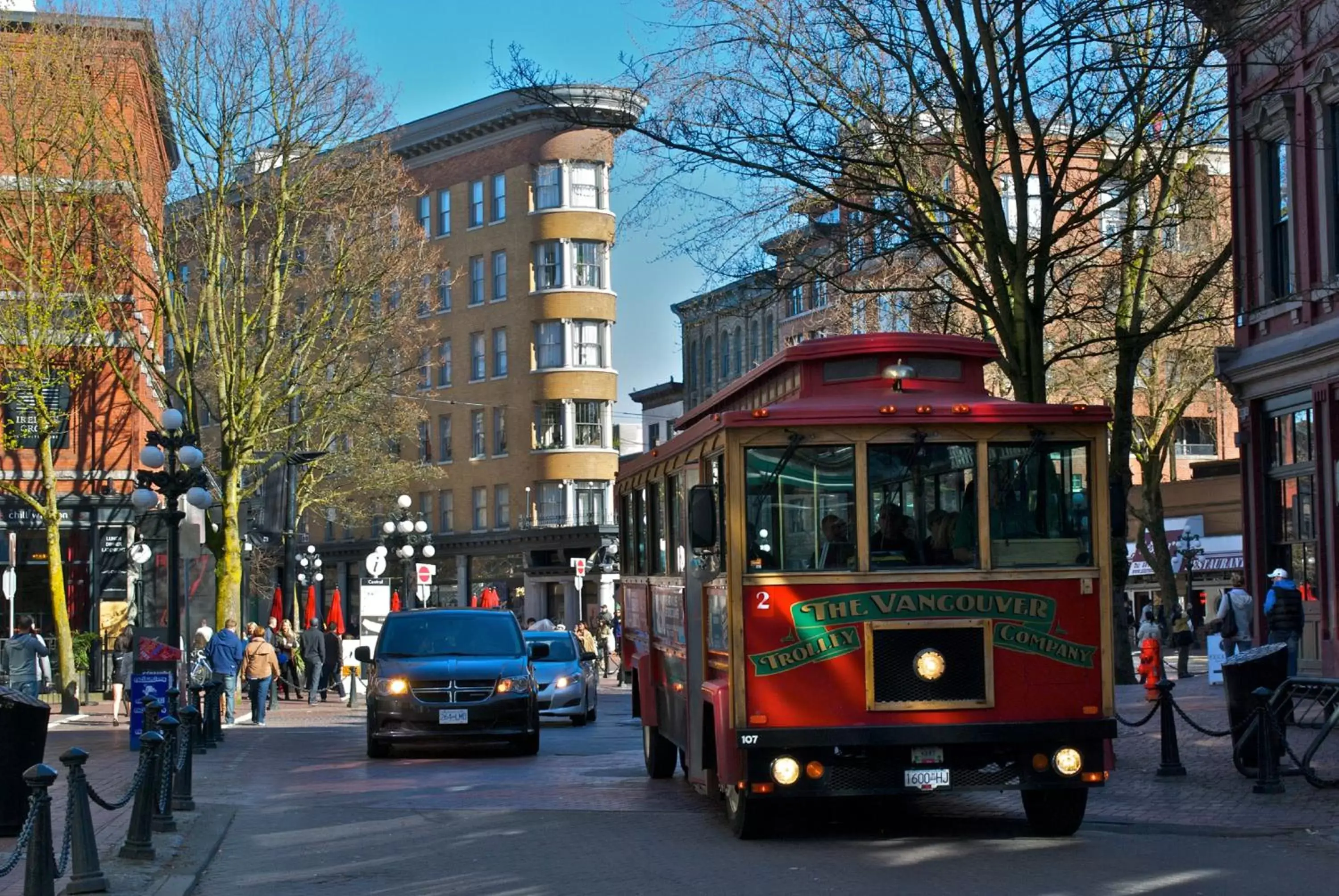 Nearby landmark, Property Building in Holiday Inn Vancouver Downtown & Suites, an IHG Hotel