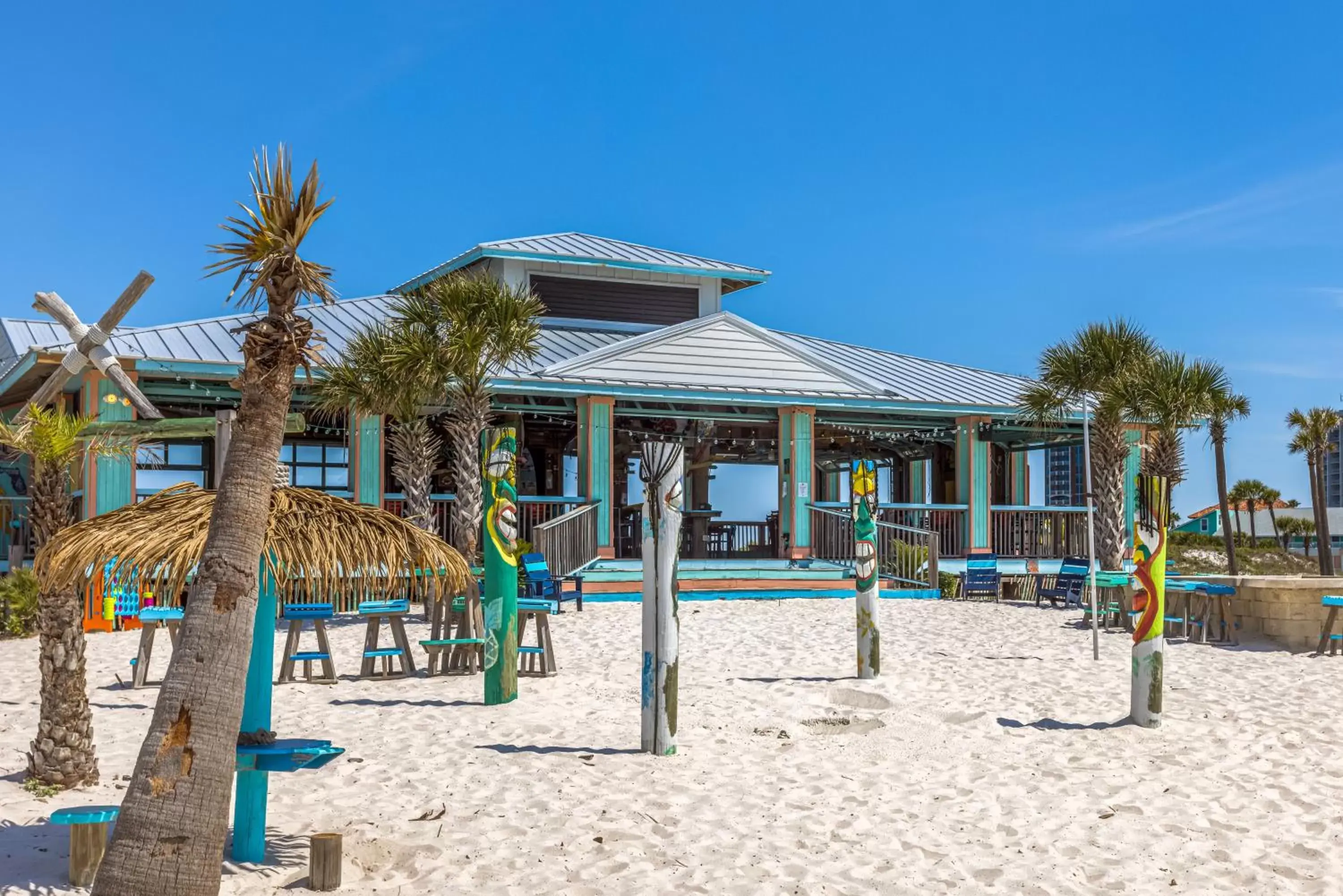 Lounge or bar, Property Building in The Pensacola Beach Resort