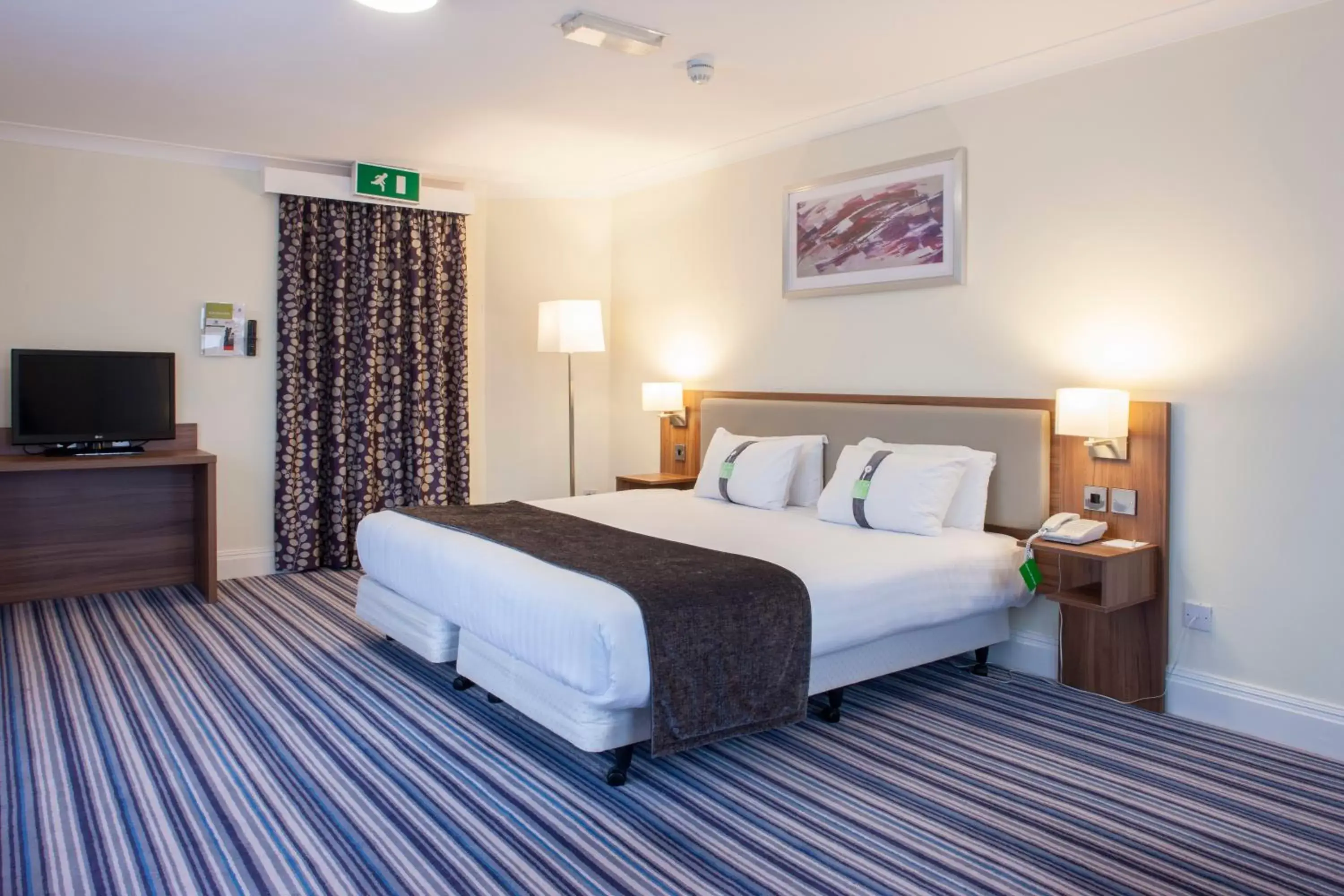 Photo of the whole room, Bed in Holiday Inn Norwich North, an IHG Hotel