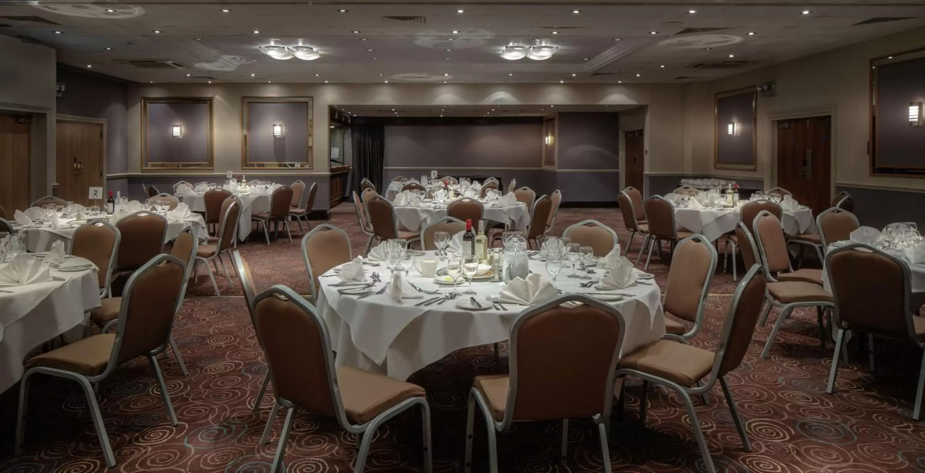 Meeting/conference room, Restaurant/Places to Eat in DoubleTree by Hilton Bristol City Centre
