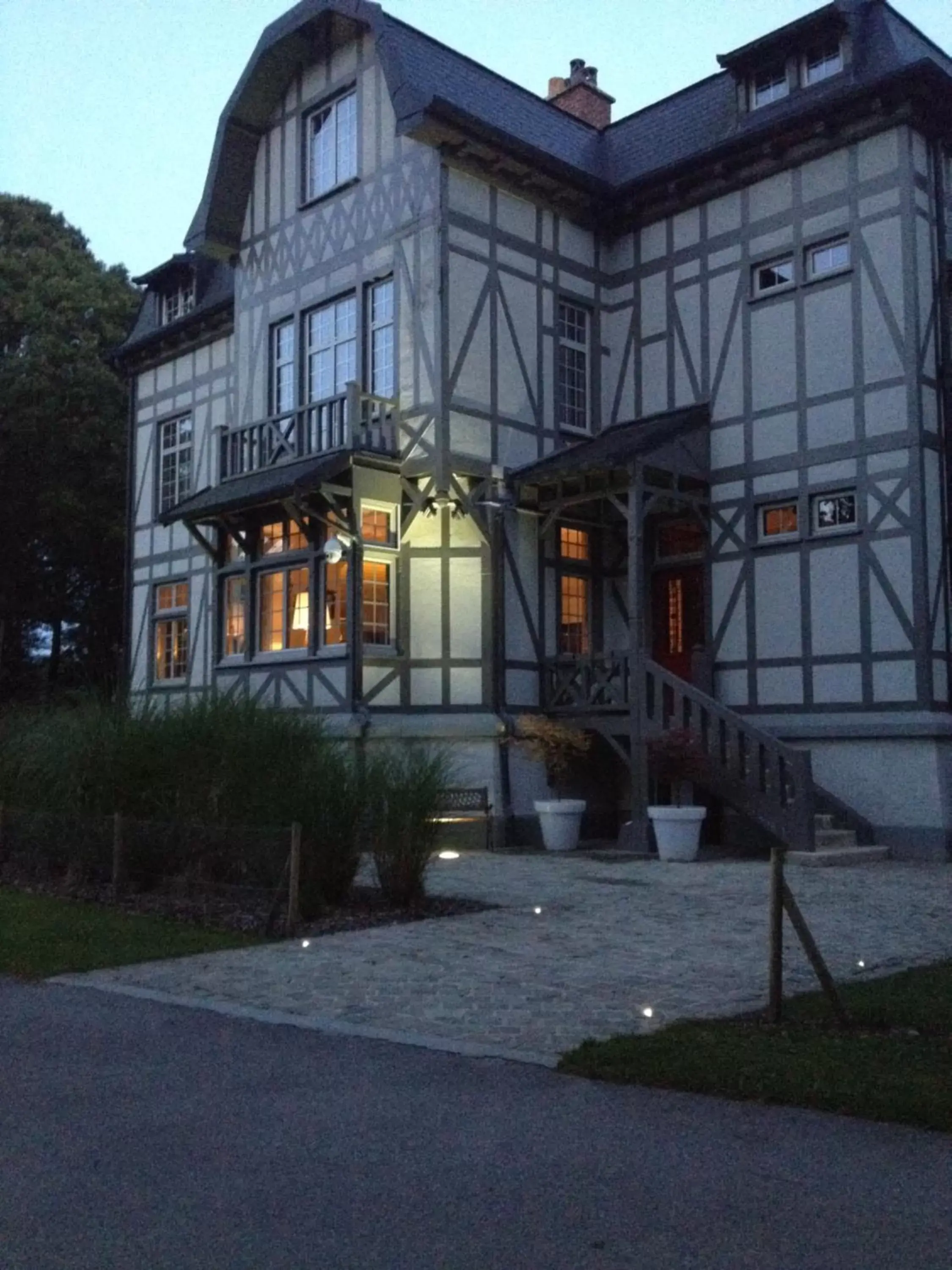 Property building, Patio/Outdoor Area in Domaine des Bruyères