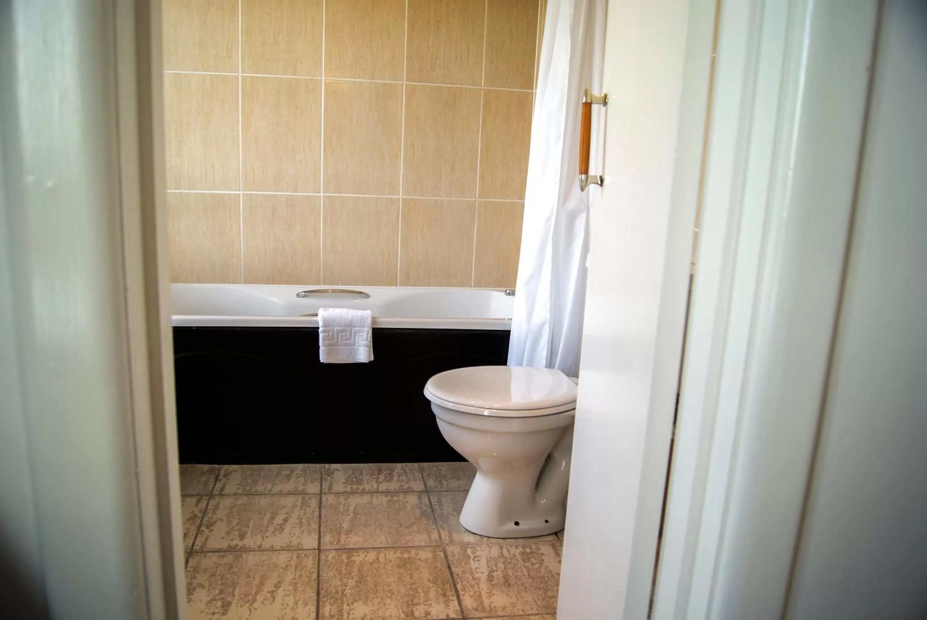 Bathroom in Cumberland Hotel - OCEANA COLLECTION