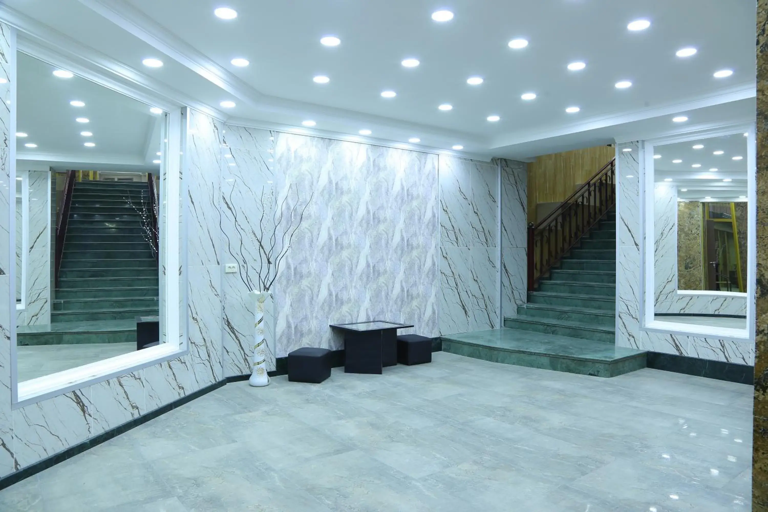 Lobby or reception in Dkd-bridge Hotel