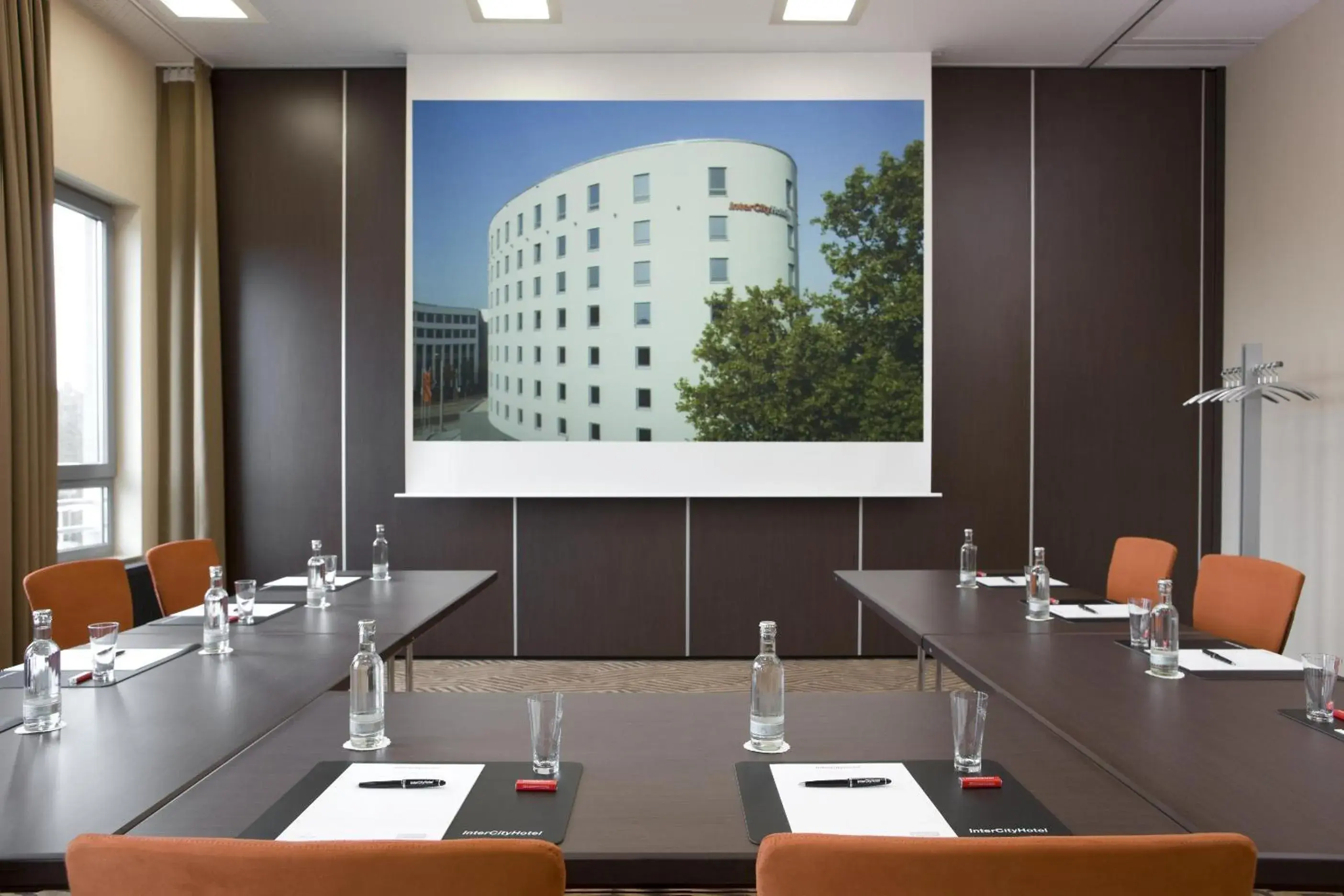 Meeting/conference room in IntercityHotel Mainz