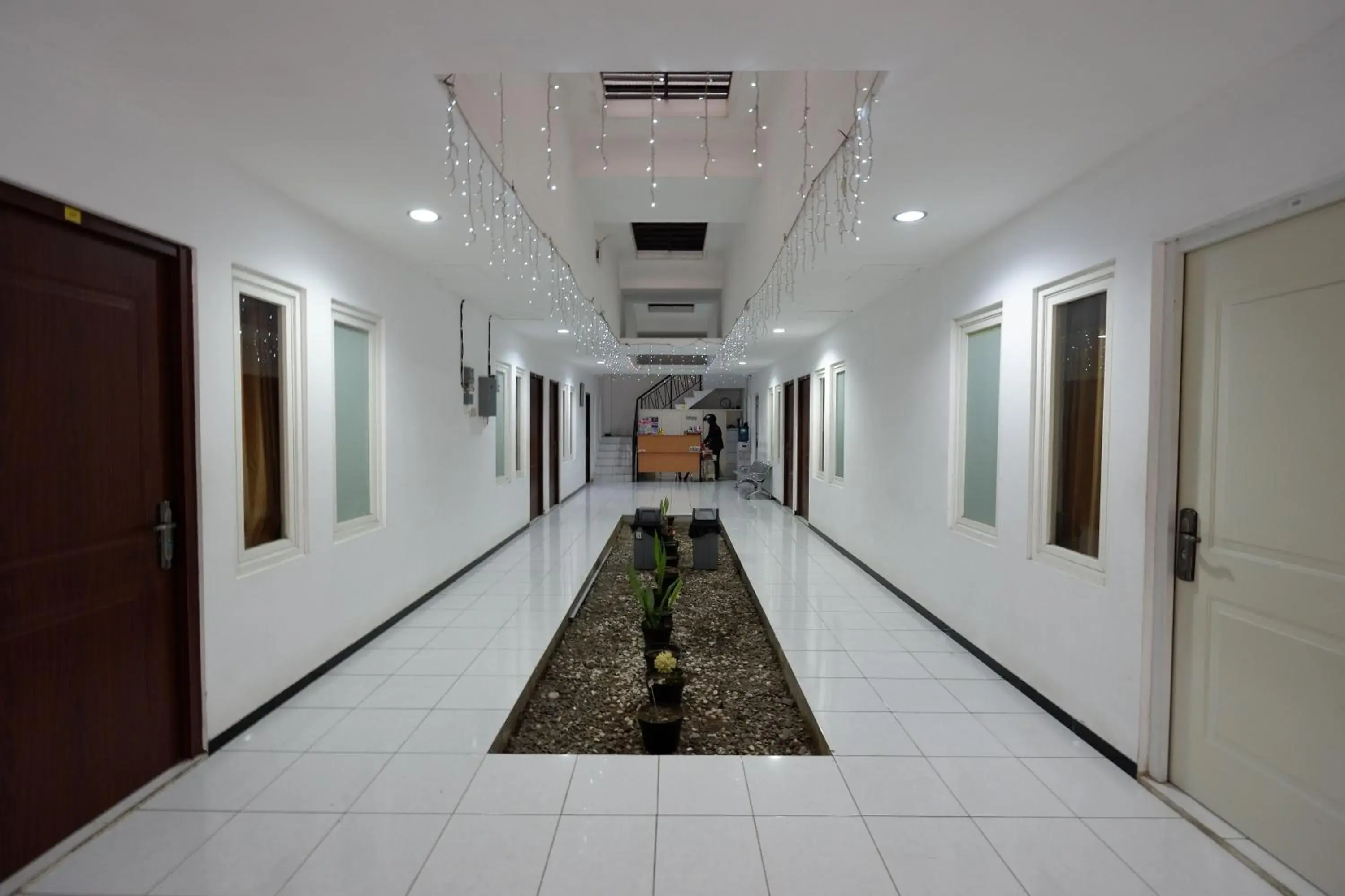 Property building in RedDoorz near Plaza Simpang Lima