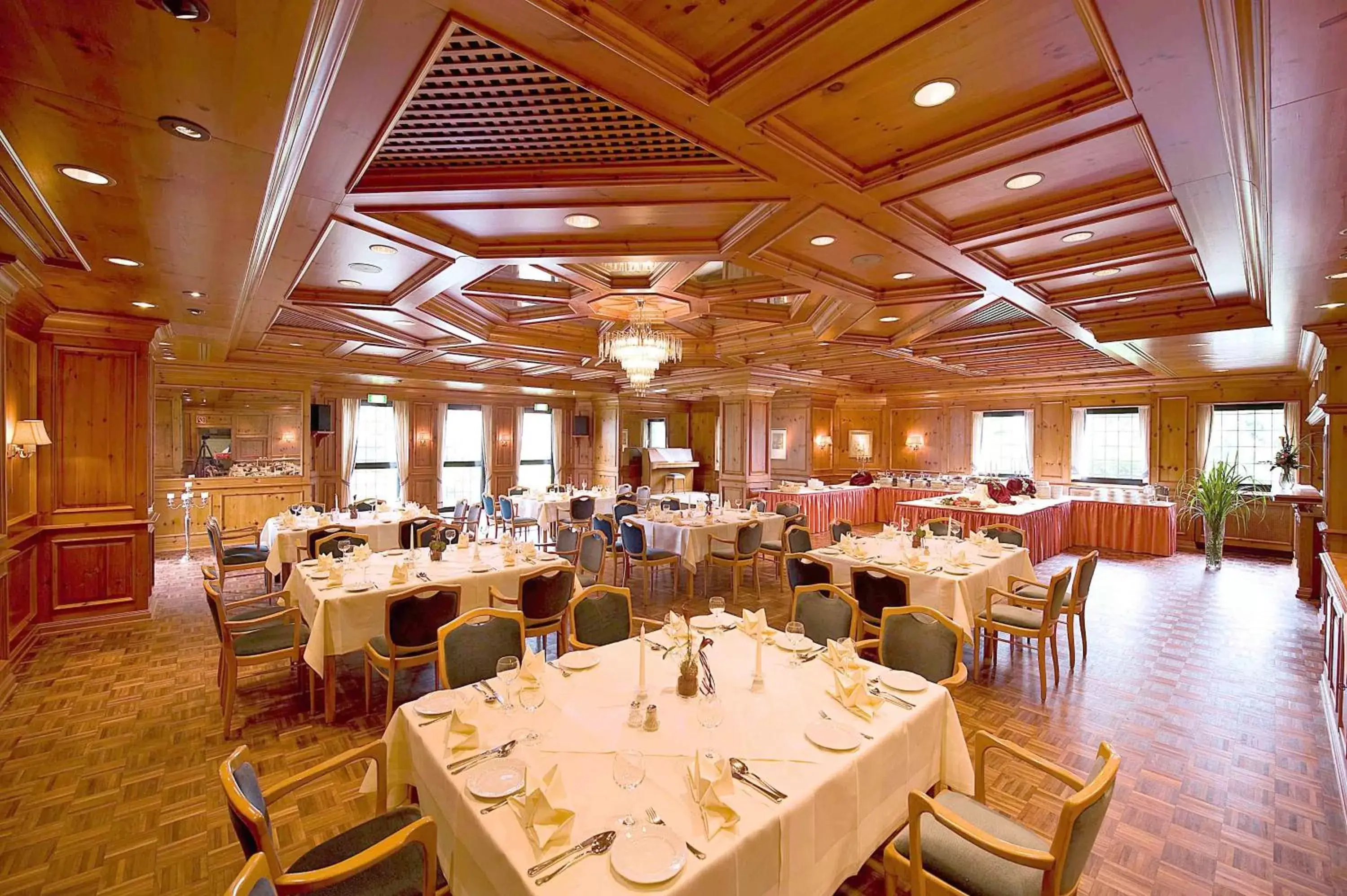 Banquet/Function facilities, Restaurant/Places to Eat in Hotel Westfalen Hof