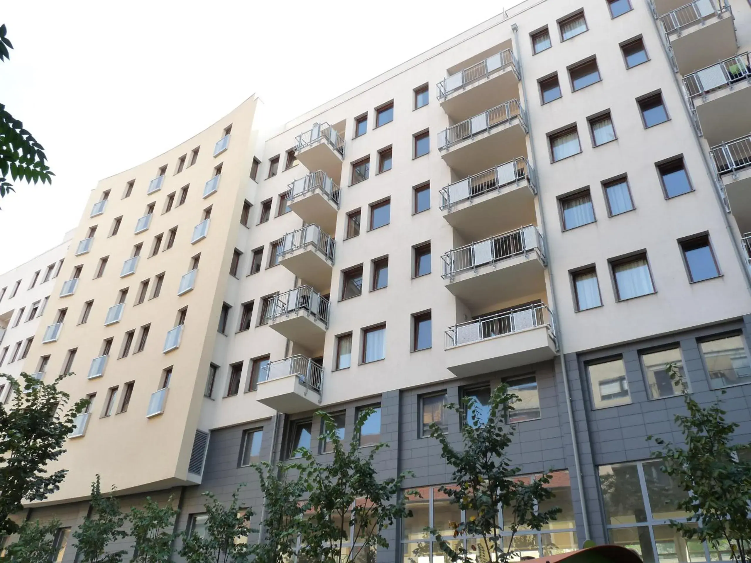 Facade/entrance in Trendy Deluxe Apartments Facade/entrance in Trendy Deluxe Apartments