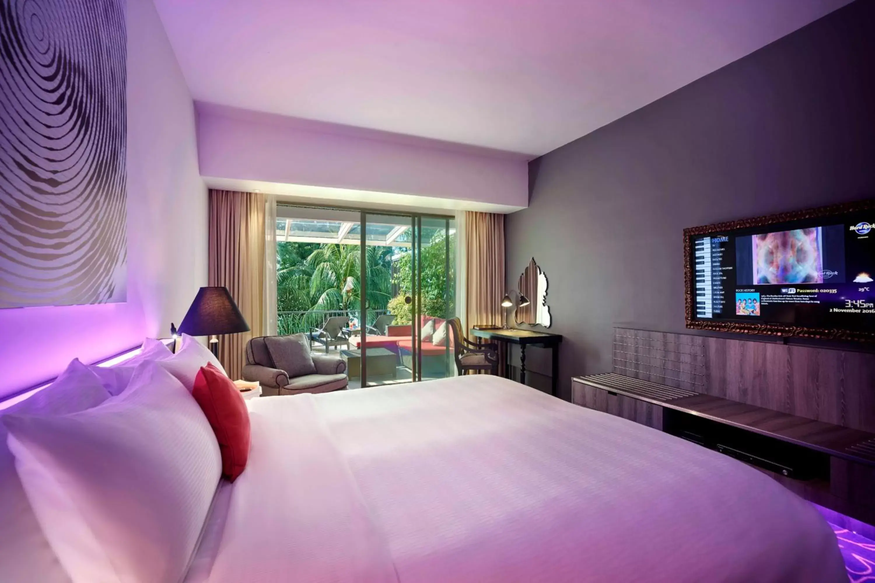 Balcony/Terrace, Bed in Hard Rock Hotel Penang