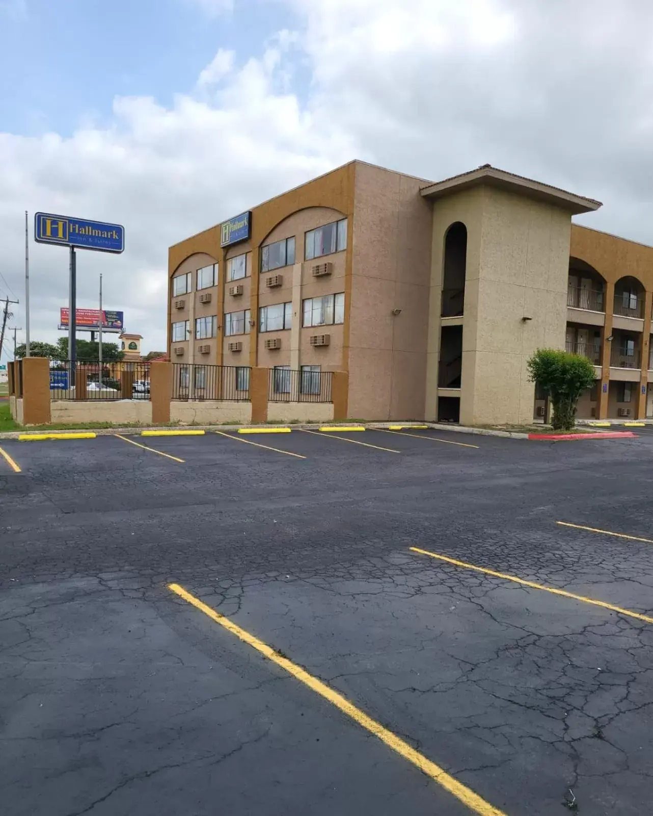 Property Building in Hallmark Inn and Suites
