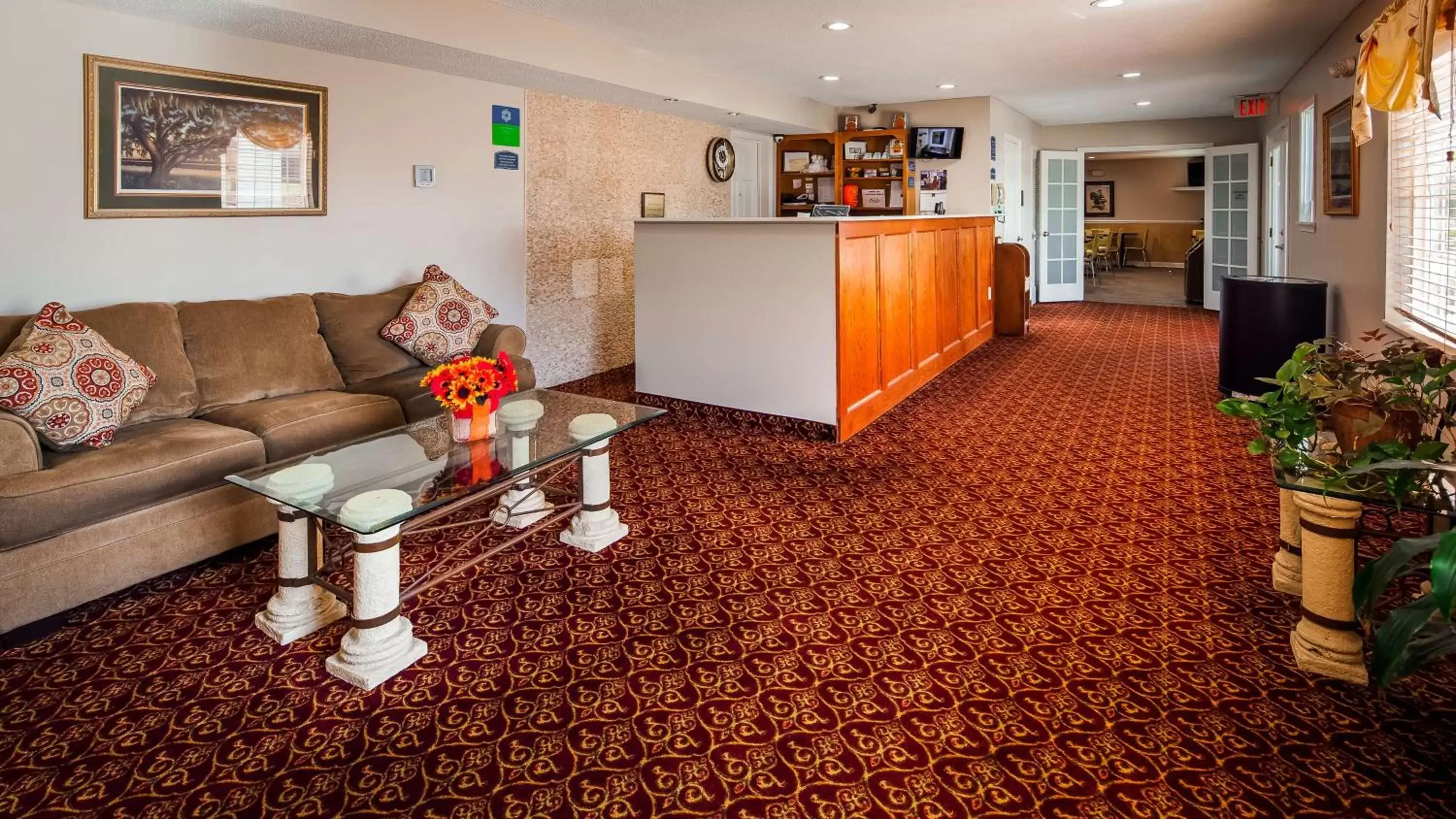 Lobby or reception in SureStay Hotel by Best Western Manning