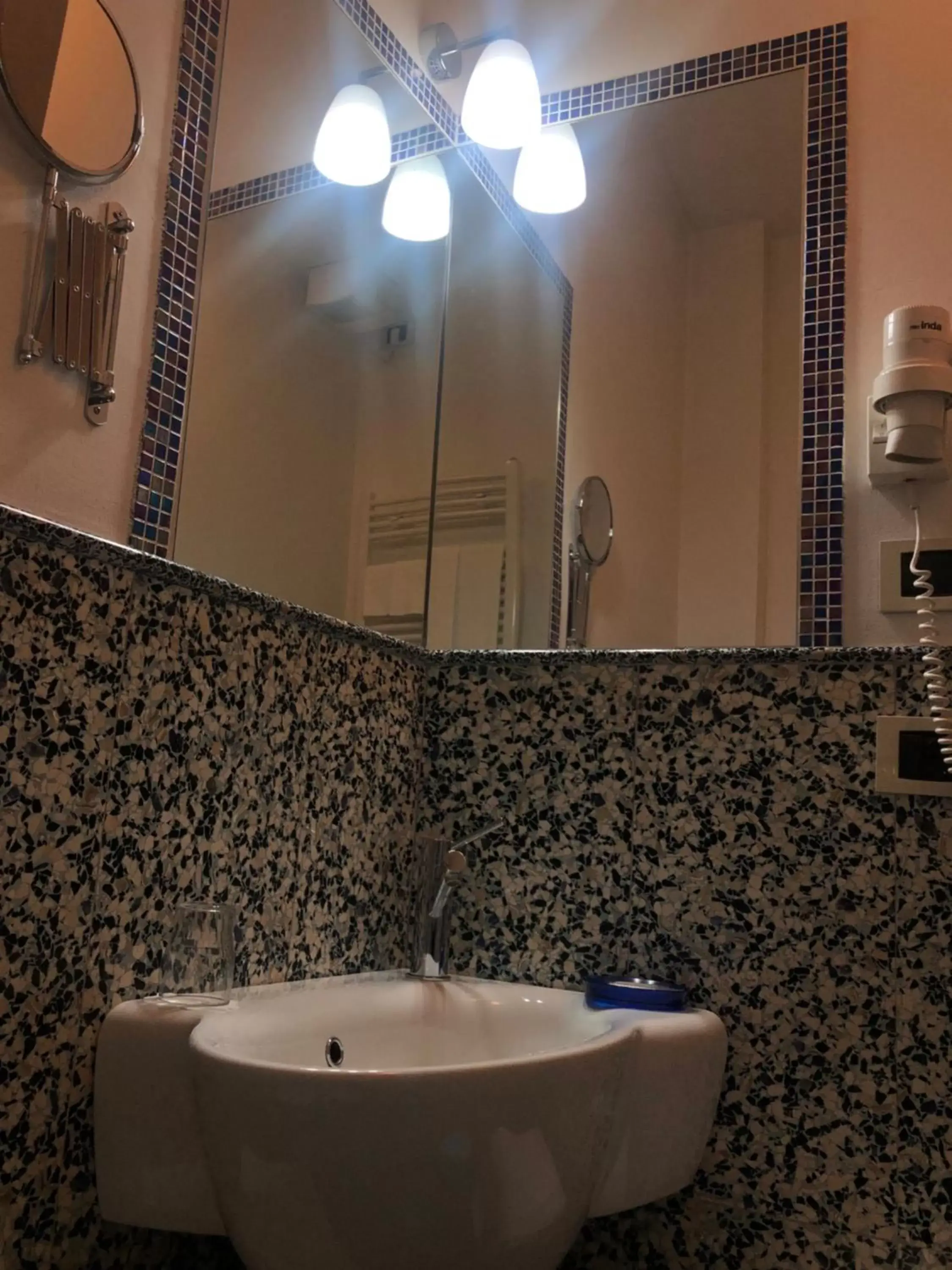 Bathroom in CityHotel Cristina Vicenza