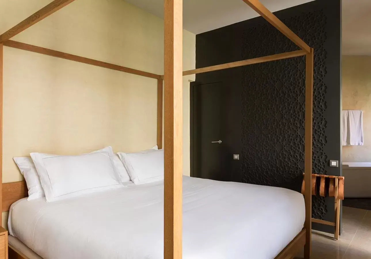 Bedroom, Bed in EME Catedral Mercer Hotel Bedroom, Bed in EME Catedral Mercer Hotel