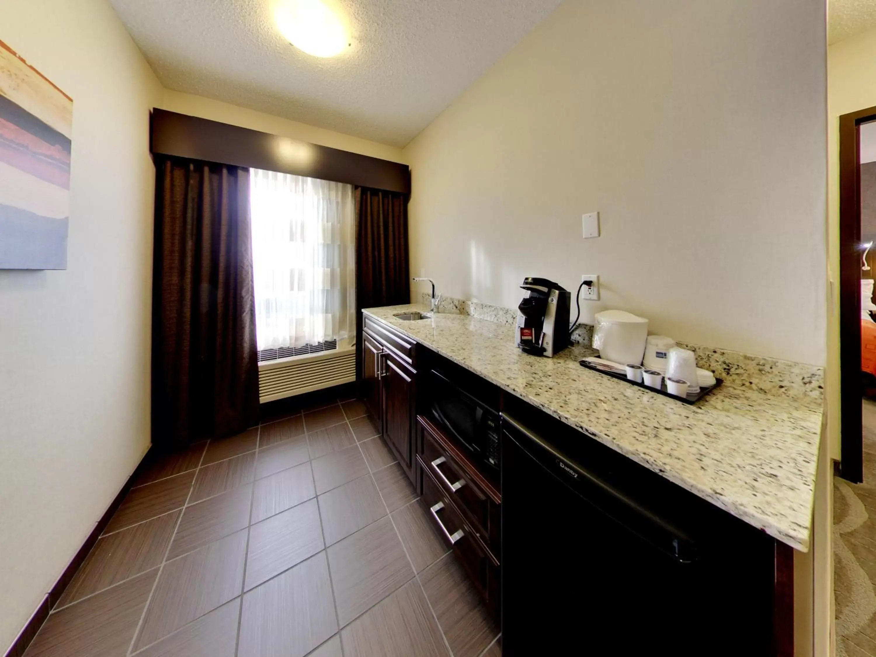 Photo of the whole room, Kitchen/Kitchenette in Holiday Inn Express Hotel & Suites - Edmonton International Airport, an IHG Hotel