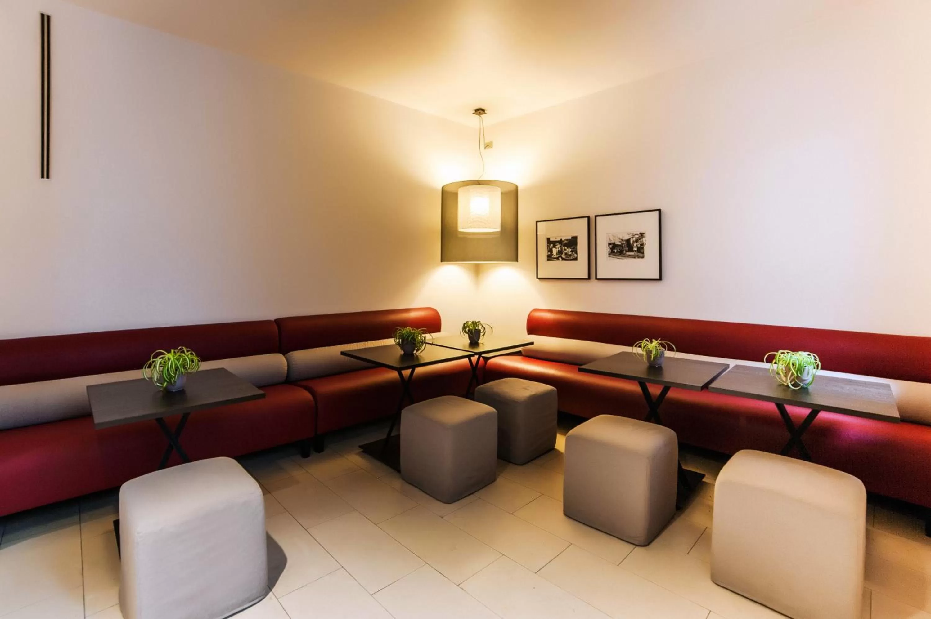 Communal lounge/ TV room in Hotel Casa Poli