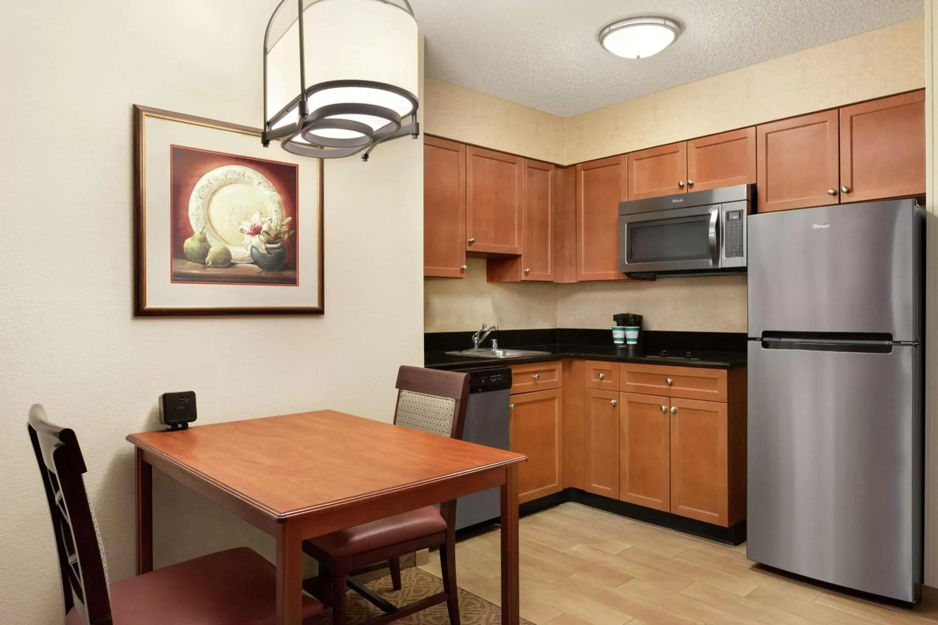 Kitchen or kitchenette, Kitchen/Kitchenette in Homewood Suites by Hilton Dallas-Park Central Area