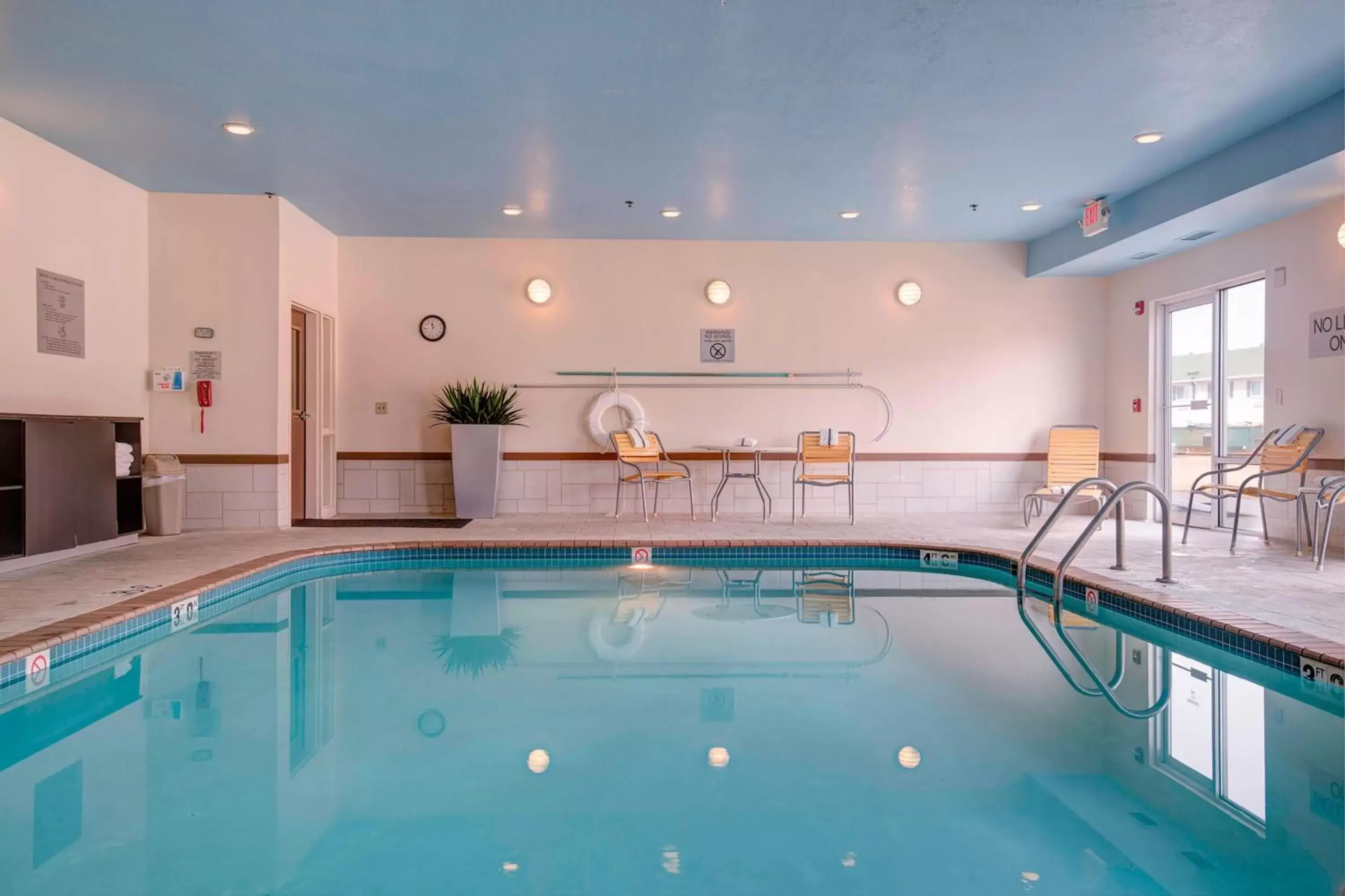 Swimming Pool in Fairfield Inn Green Bay Southwest