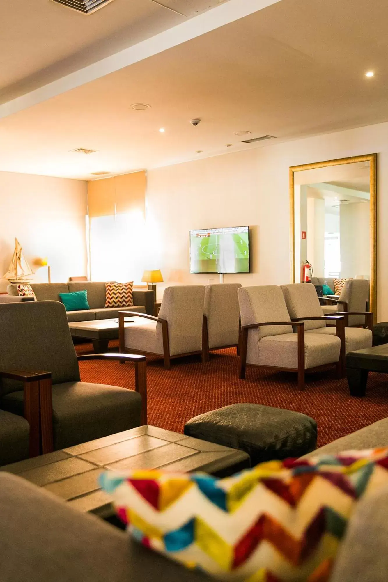 Communal lounge/ TV room in Hotel Pestana Cascais Ocean & Conference Aparthotel