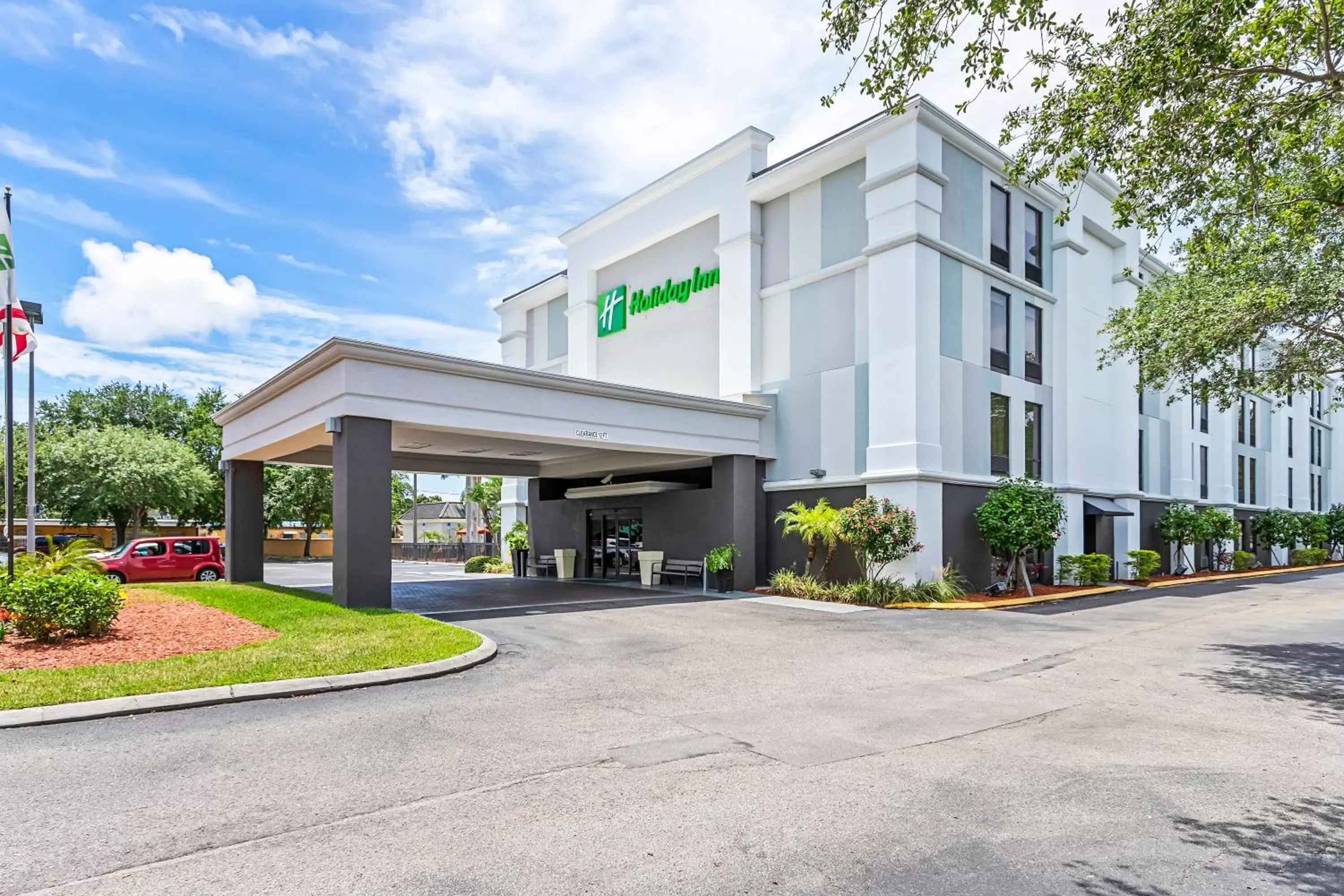 Property Building in Holiday Inn - St. Petersburg West, an IHG Hotel