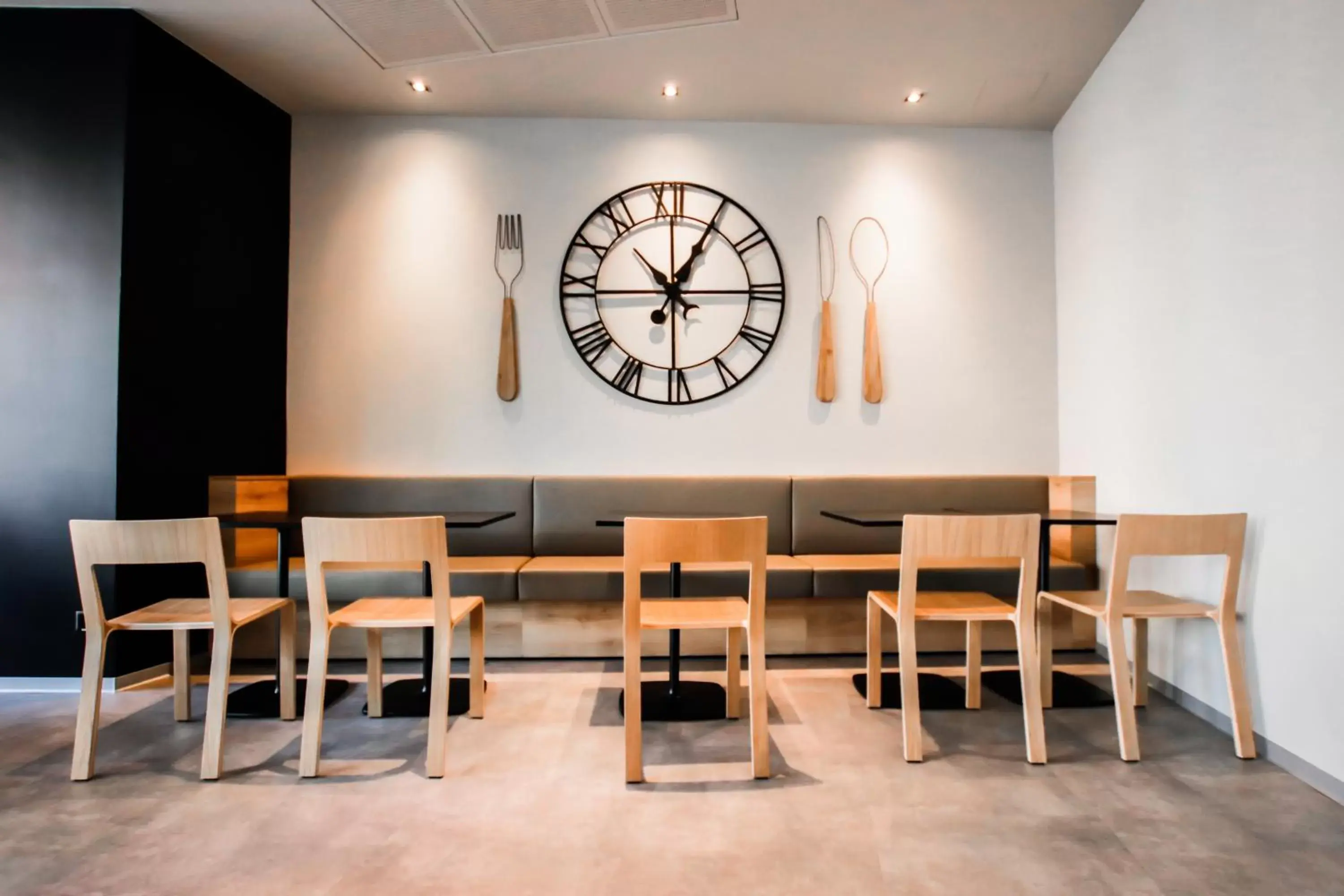 Restaurant/places to eat in ibis budget Lugano Paradiso Restaurant/places to eat in ibis budget Lugano Paradiso