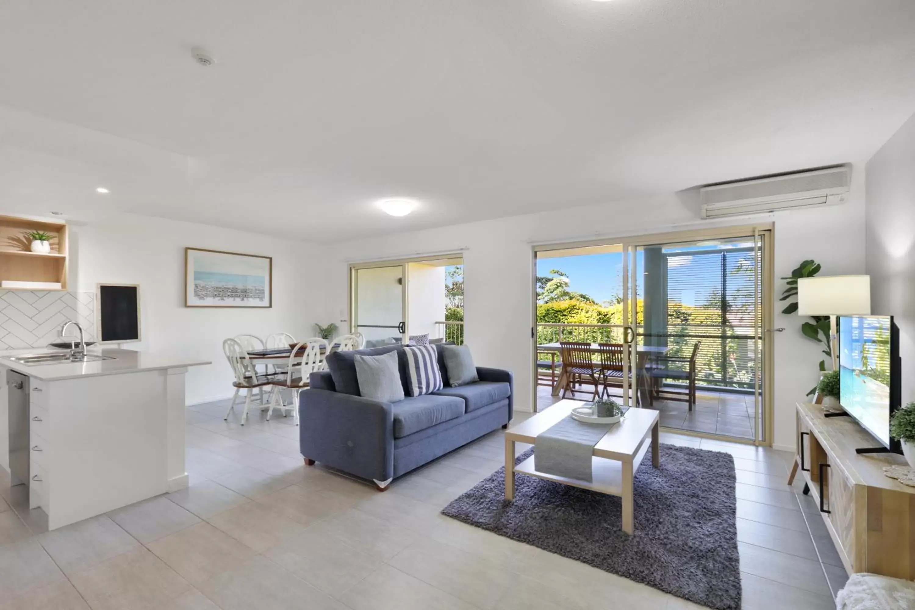 Seating Area in Lennox Beach Resort