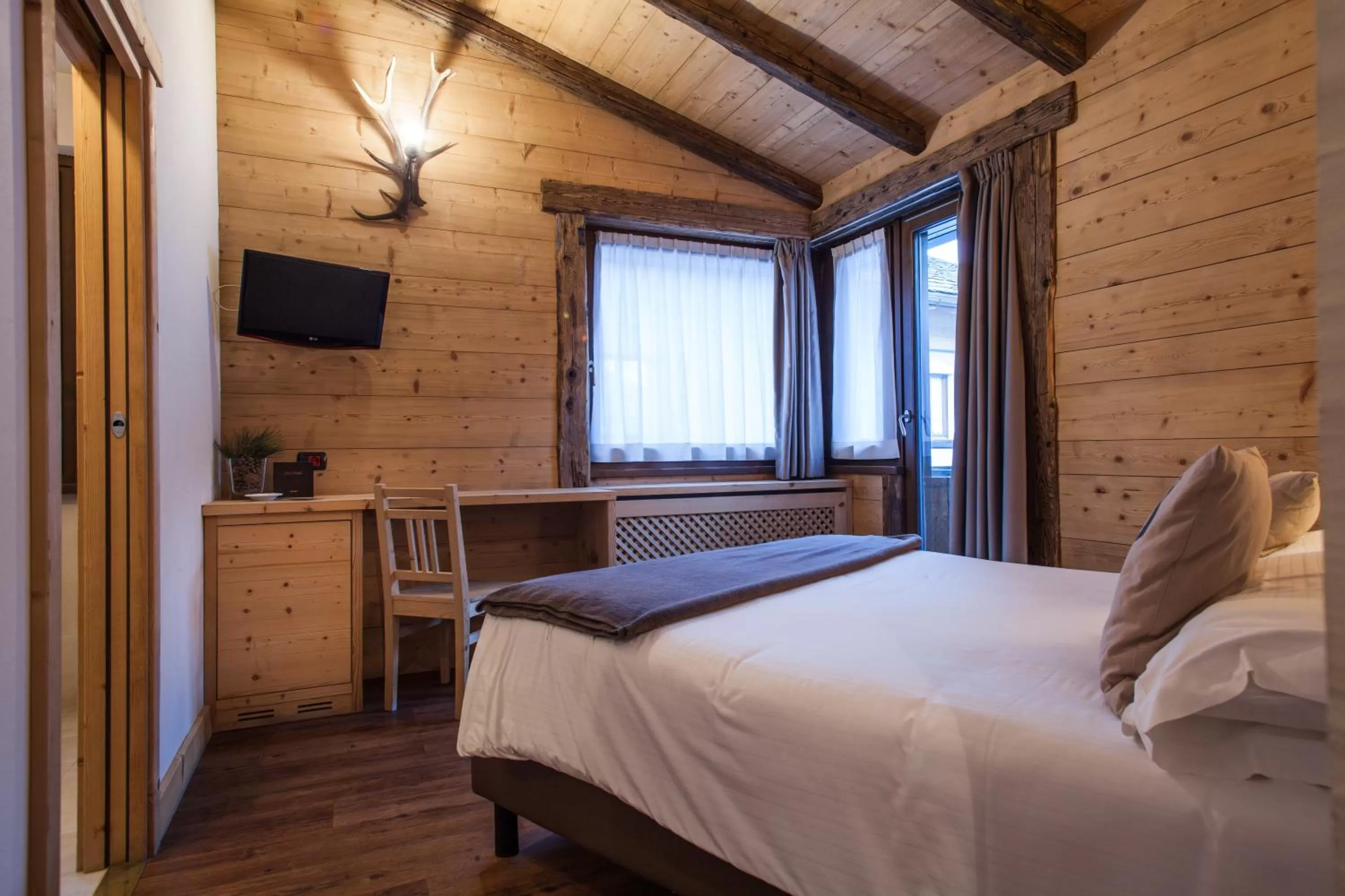 Photo of the whole room, Bed in Hotel Nevada