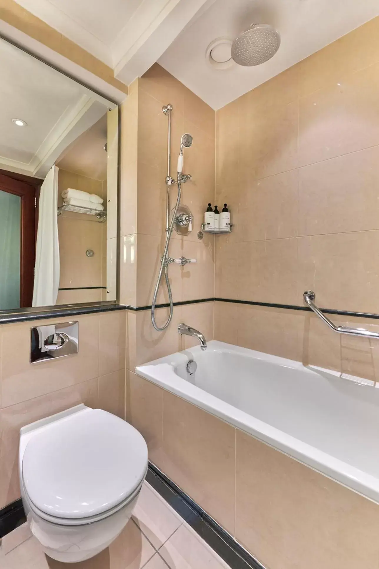 Toilet, Bathroom in InterContinental London Park Lane, an IHG Hotel