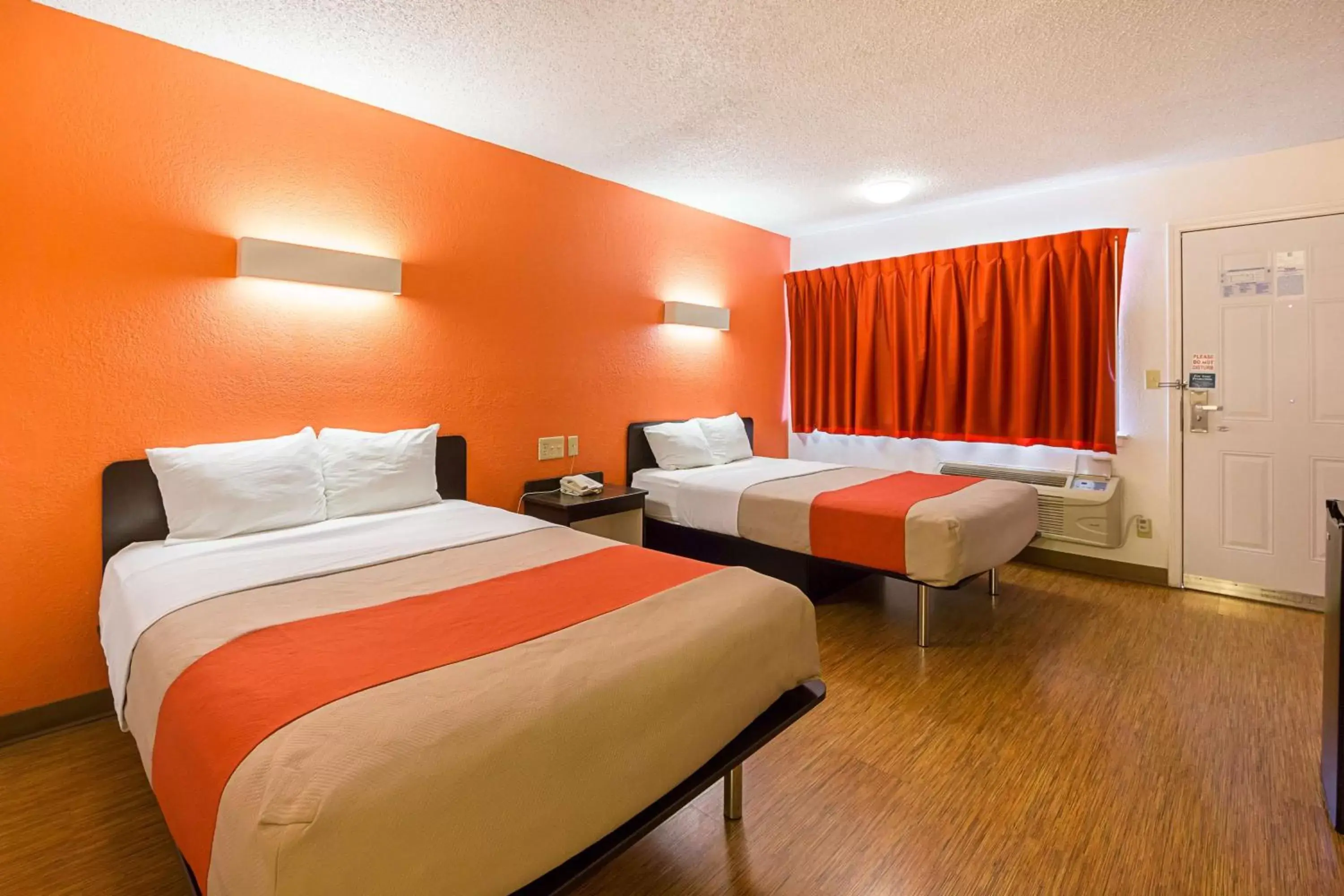 Photo of the whole room, Room Photo in Motel 6-Boerne, TX