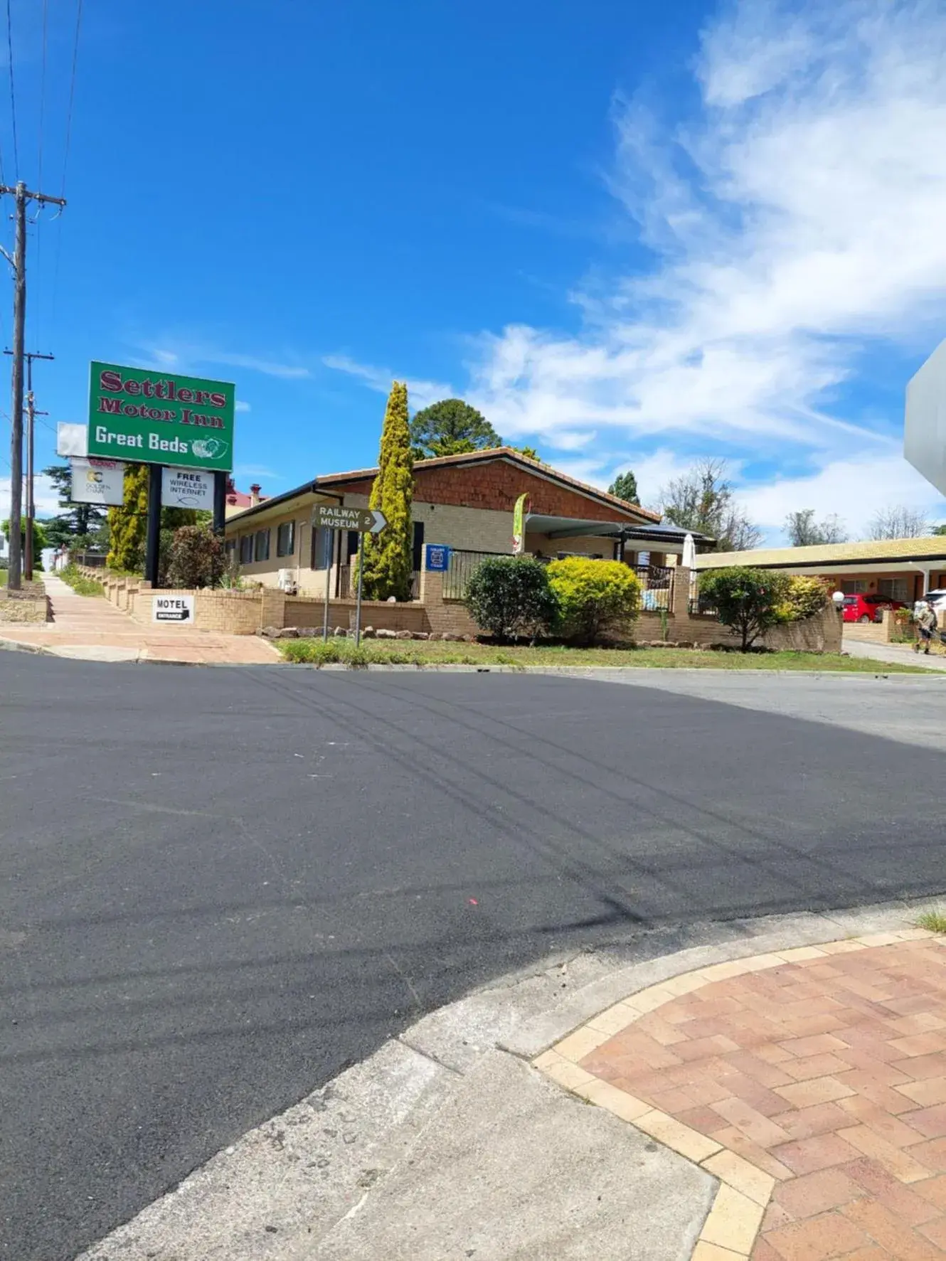 Property building, Neighborhood in Settlers Motor Inn