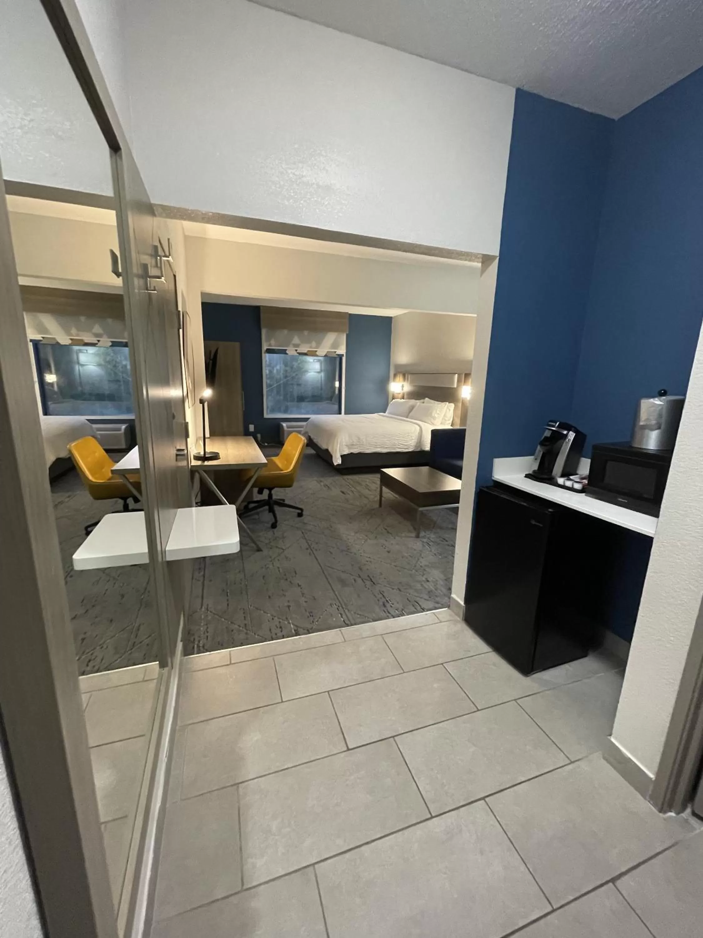 Executive King Room - Non-Smoking in Holiday Inn Express Hotel & Suites Hiawassee, an IHG Hotel