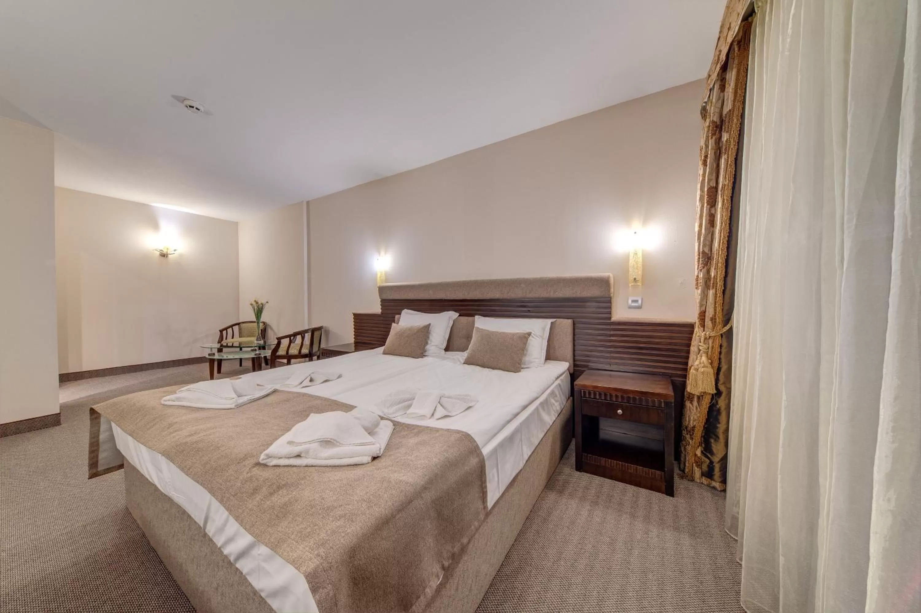 Bed in Hotel Bansko SPA & Holidays - Free Parking